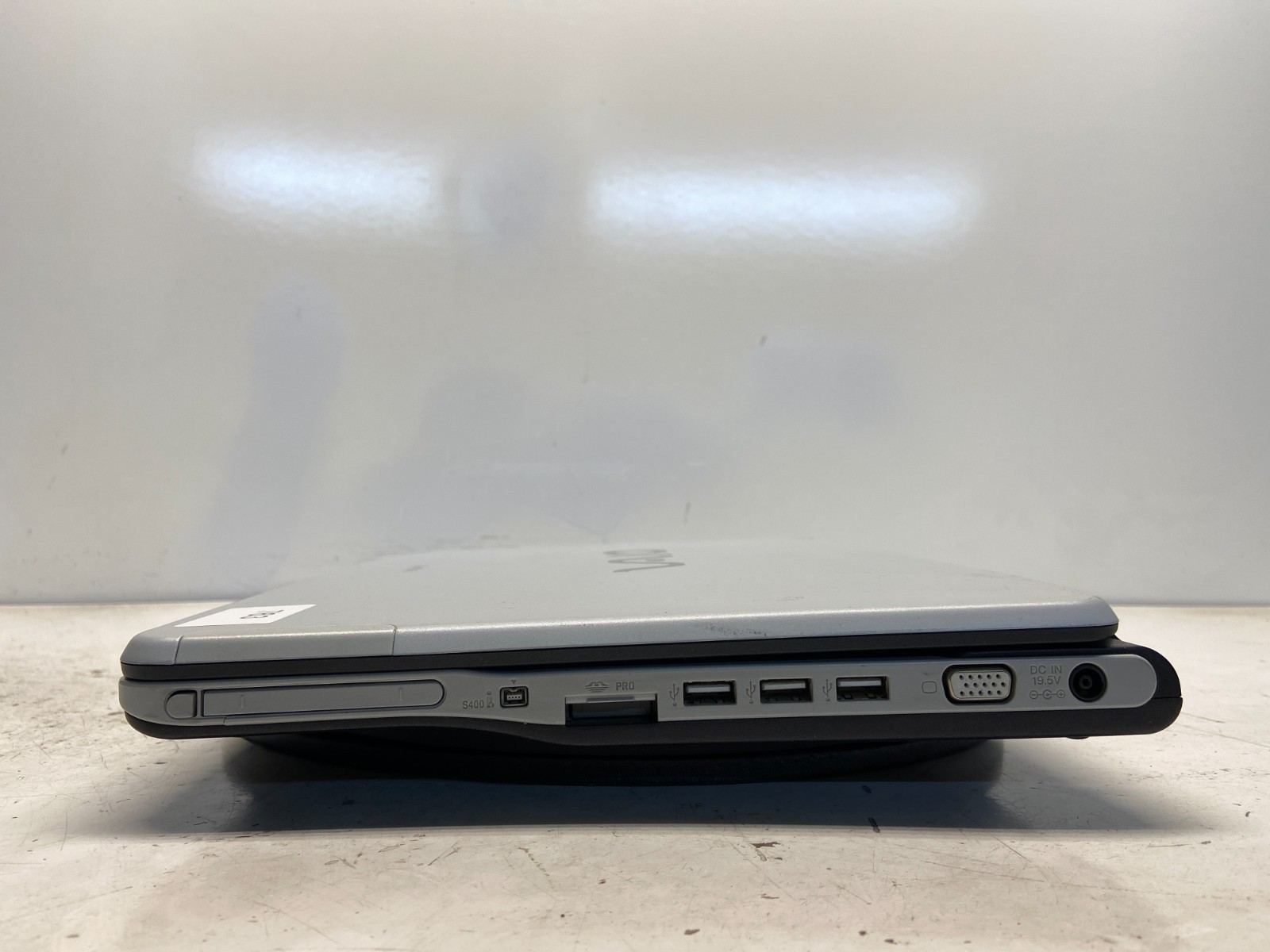 Sony Vaio VGN-FS660/W Intel Pentium M 740 1.73GHz 1 GB NO HDD