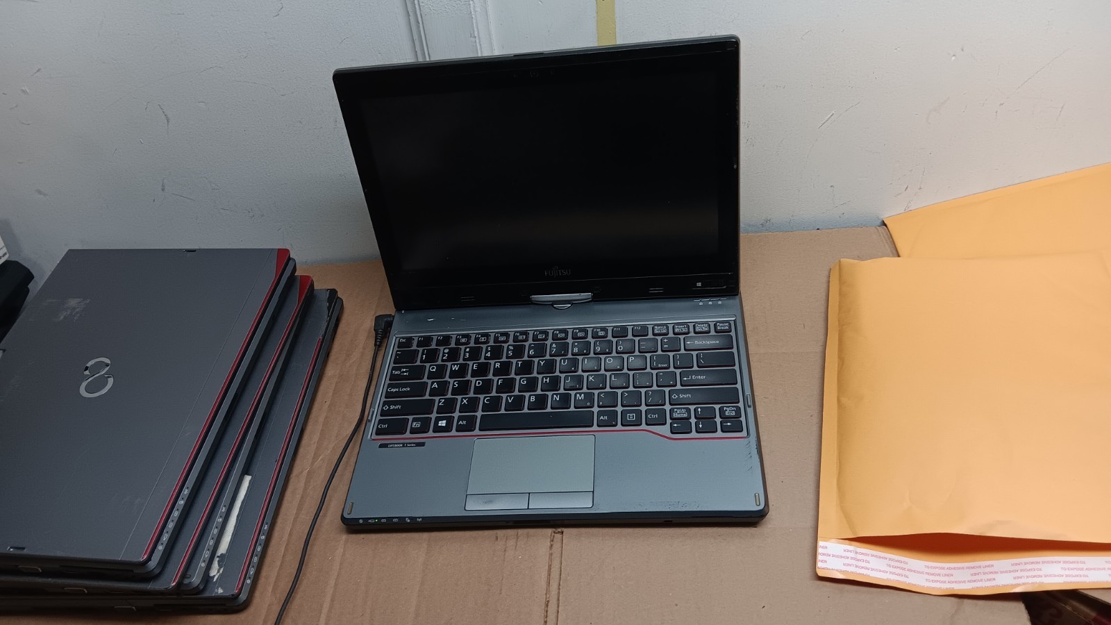 Lot of 4 Fujitsu LifeBook T726 T725 Laptops For Parts or Repair