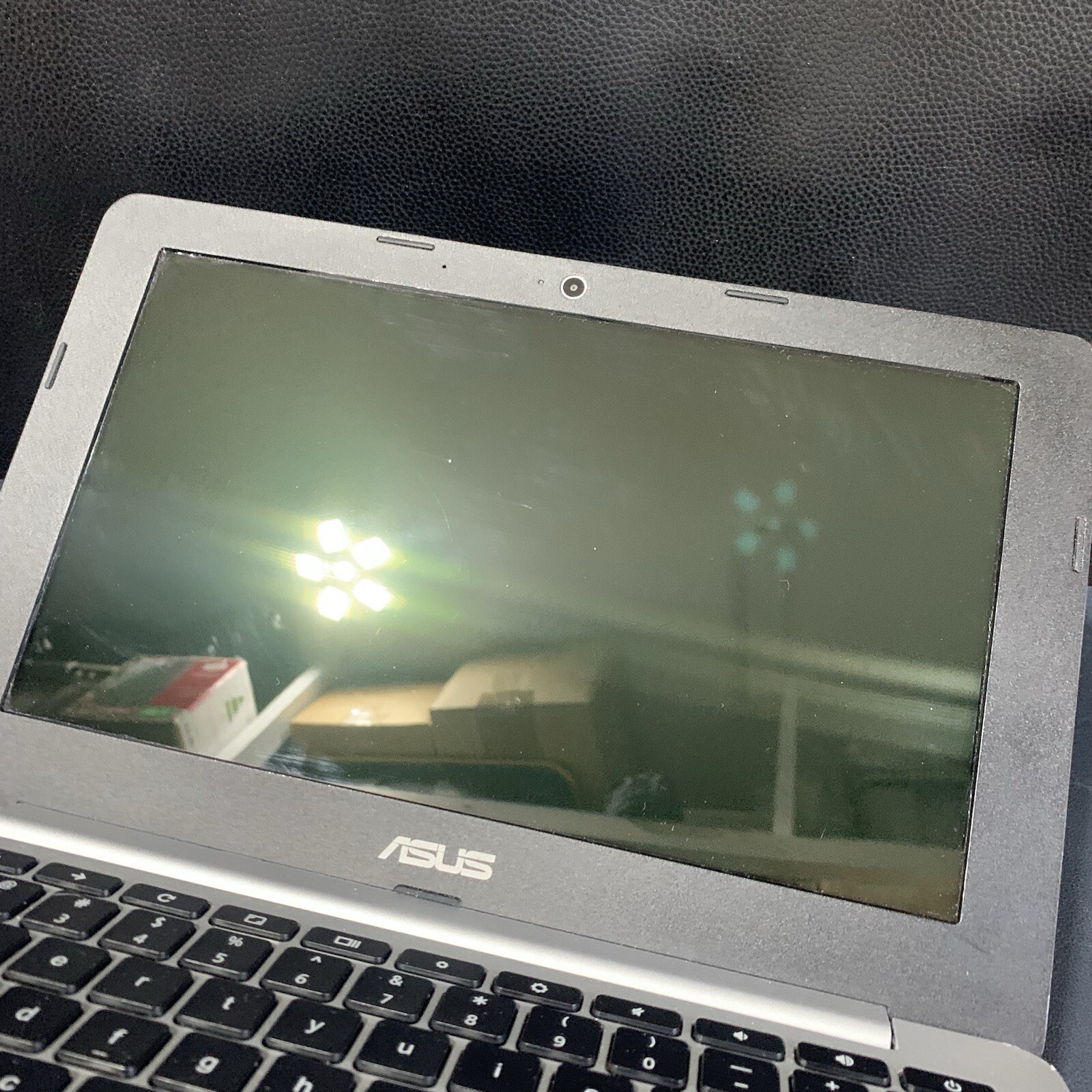 ASUS C200M Chromebook Notebook PC, Works Great, Charger Included.