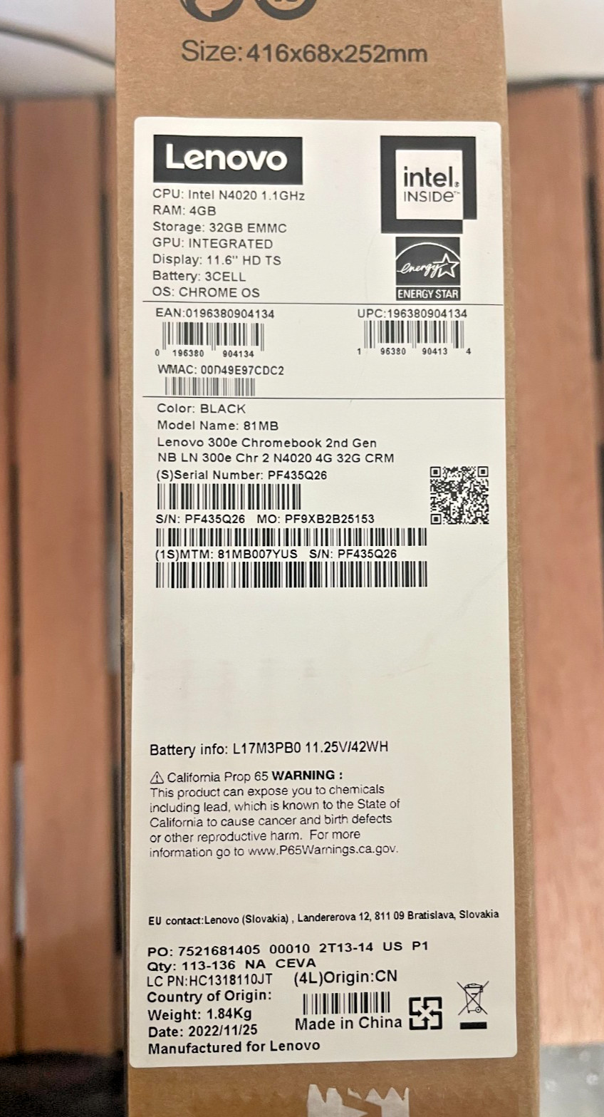 Lenovo 300e Chromebook 2nd gen intel n4020 1.1ghz 32GB storege EMMC
