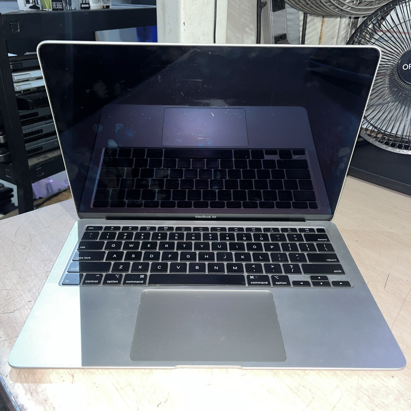 APPLE MACBOOK AIR 13″ SCISSOR, 2020 CORE I3-1000NG4 1.1GHZ 8GB RAM 256SSD