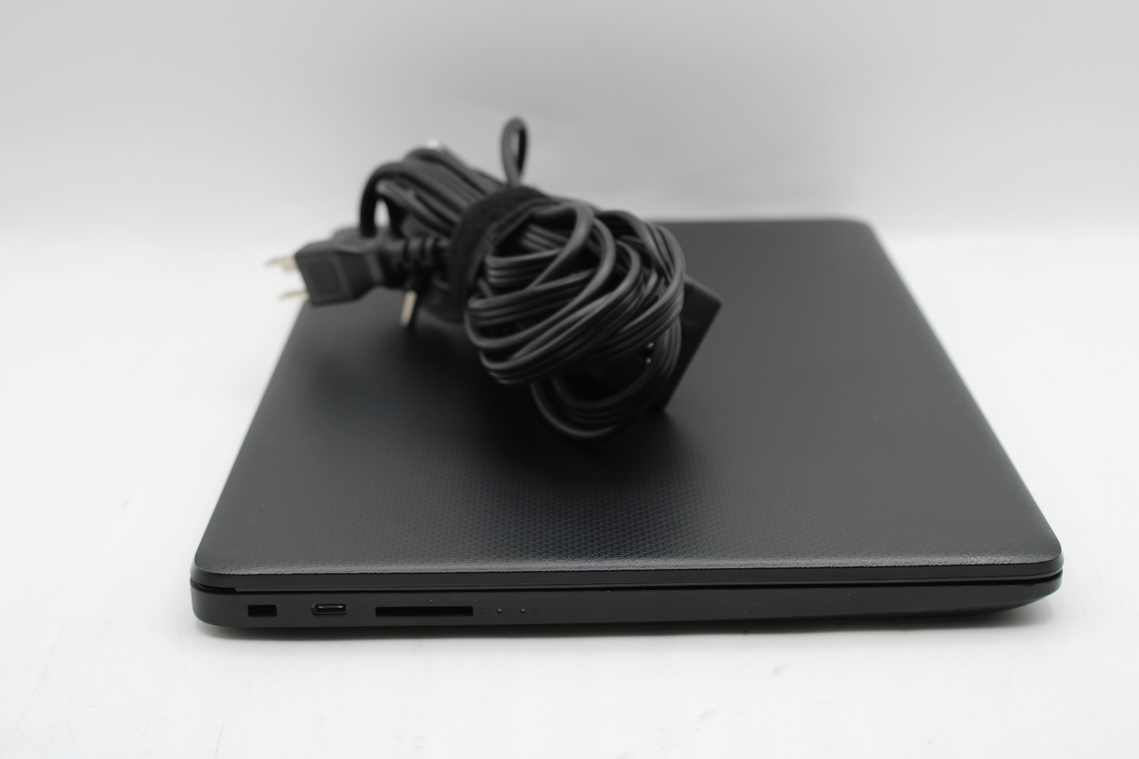 HP 14-dk1003dx Laptop AMD Athlon 3050U @ 2.3 GHz 8GB RAM 256GB SSD No OS No Batt