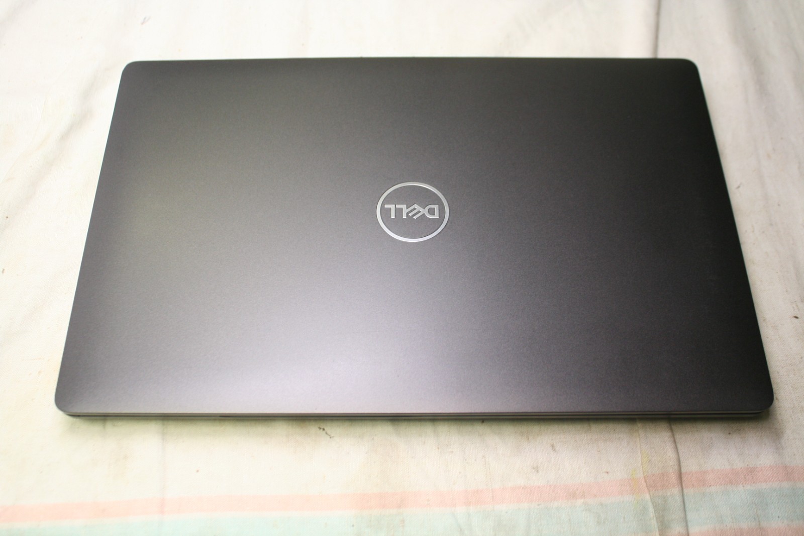 Dell Latitude 5500 Intel Core i5-8365U 1.60Ghz 16GB Ram ,128SSD,AMD Radeon 540X