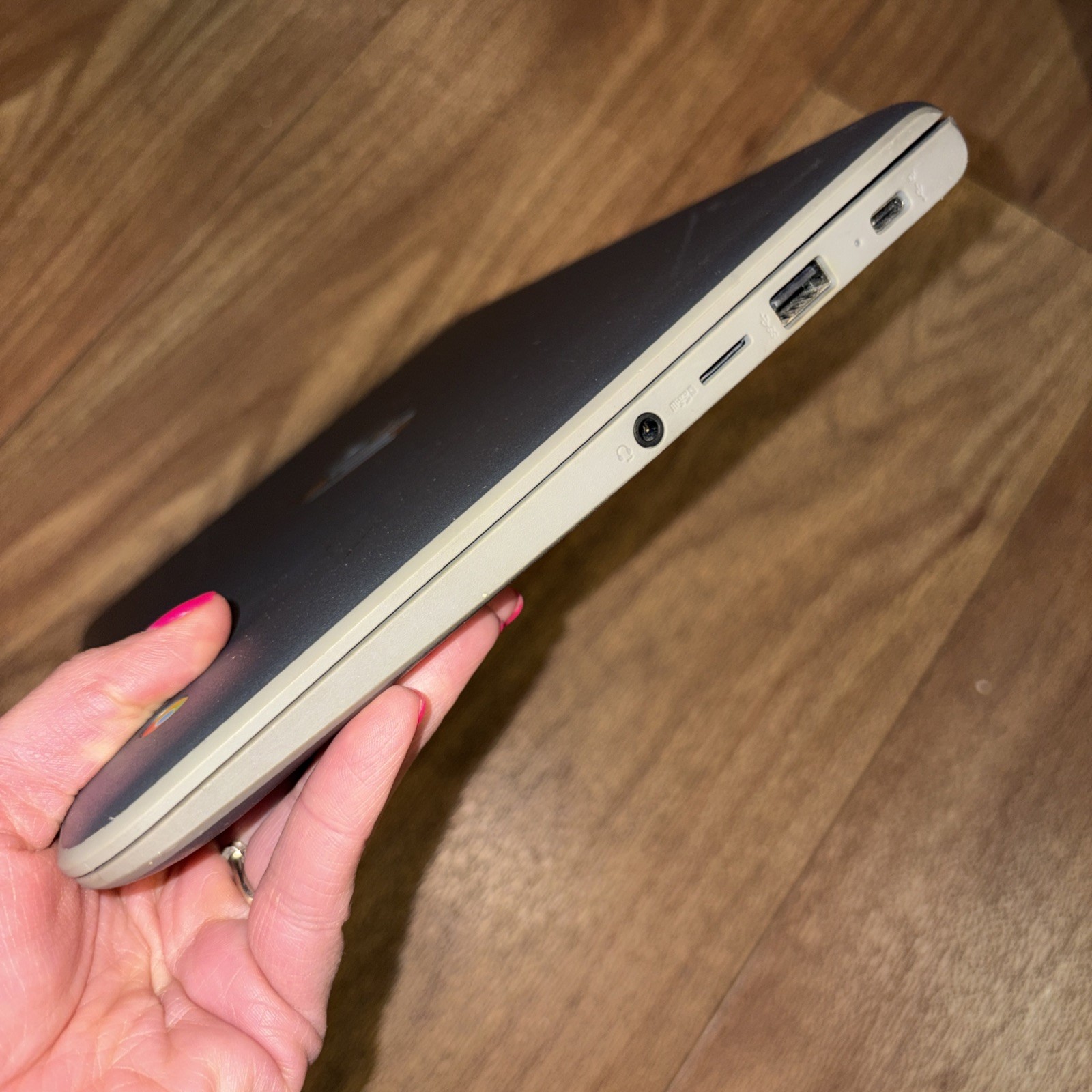 HP Chromebook 11 G7 EE 11.6″ Chromebook – 1366 x 768 – Celeron N4000-4 GB RAM