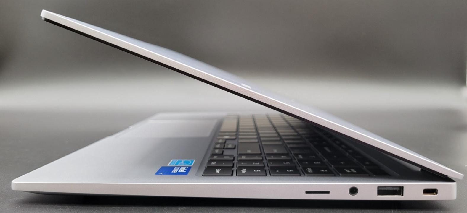Samsung Galaxy Book4 15.6″ FHD Core 7 150U 16GB 512GB SSD W11 NP750XGK-LS2US