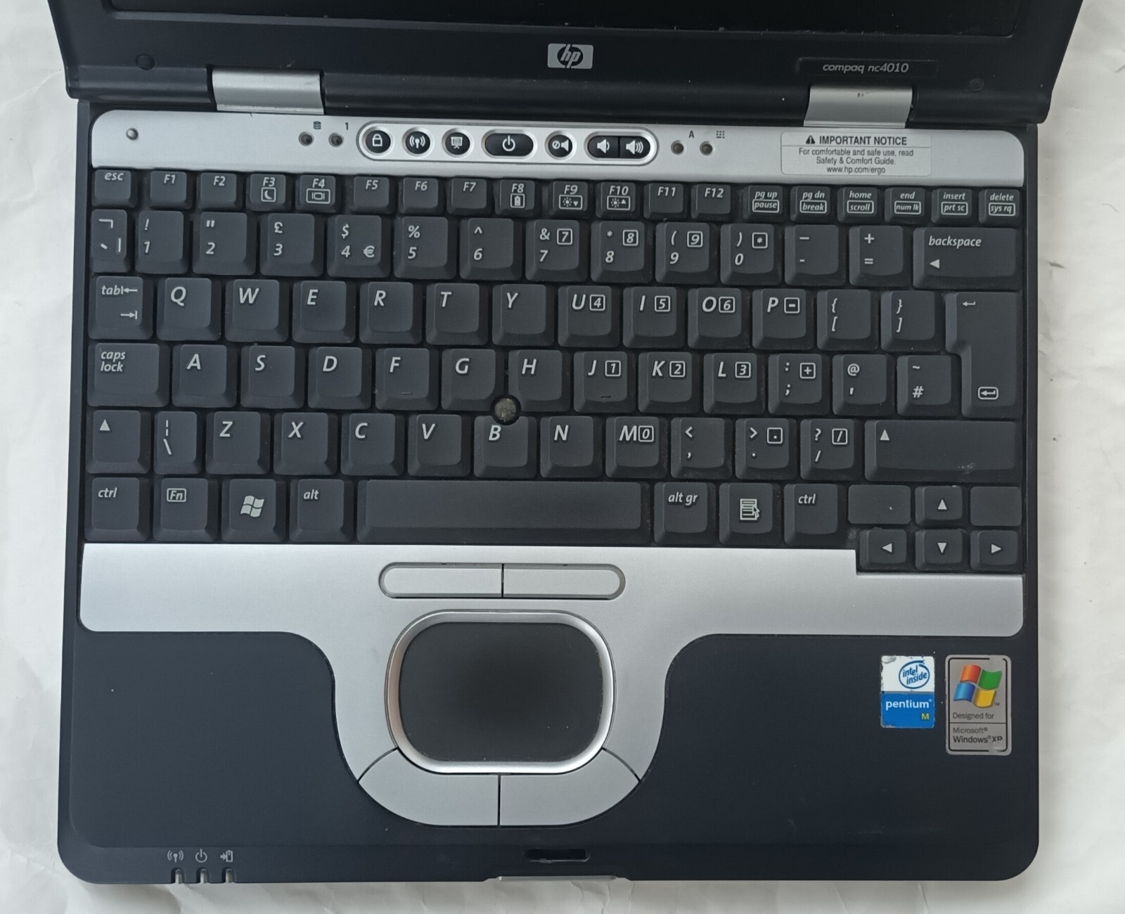 Compaq nc4010 Laptop 358809-001 12.1″ 512MB 60GB Wi-Fi Windows XP ATI Radeon