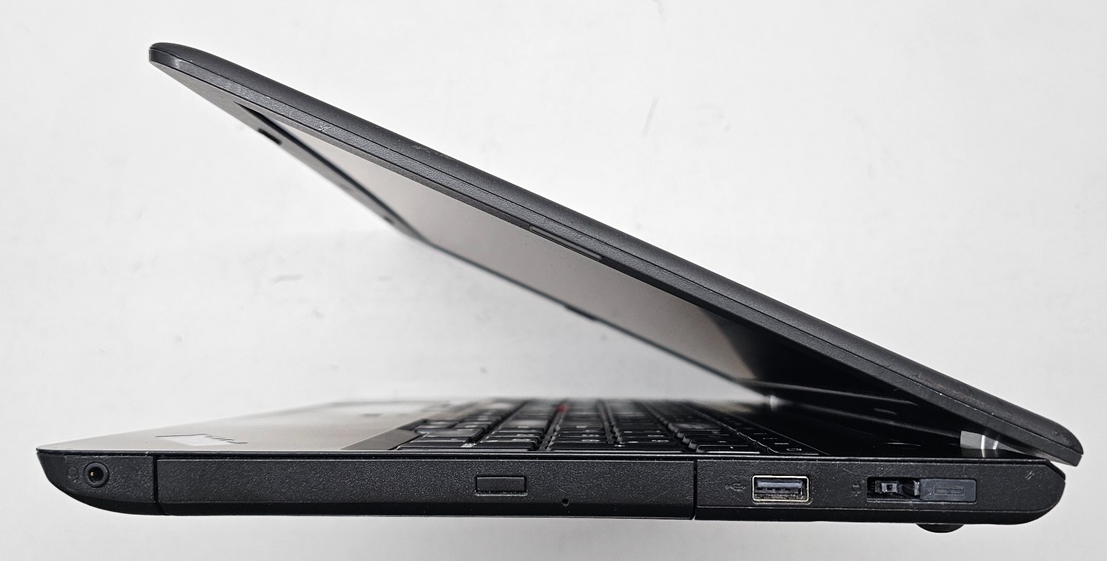 Lenovo ThinkPad E550 15.6″ Laptop Intel Core i5-5200U 4GB Ram NO HD/OS (FL)