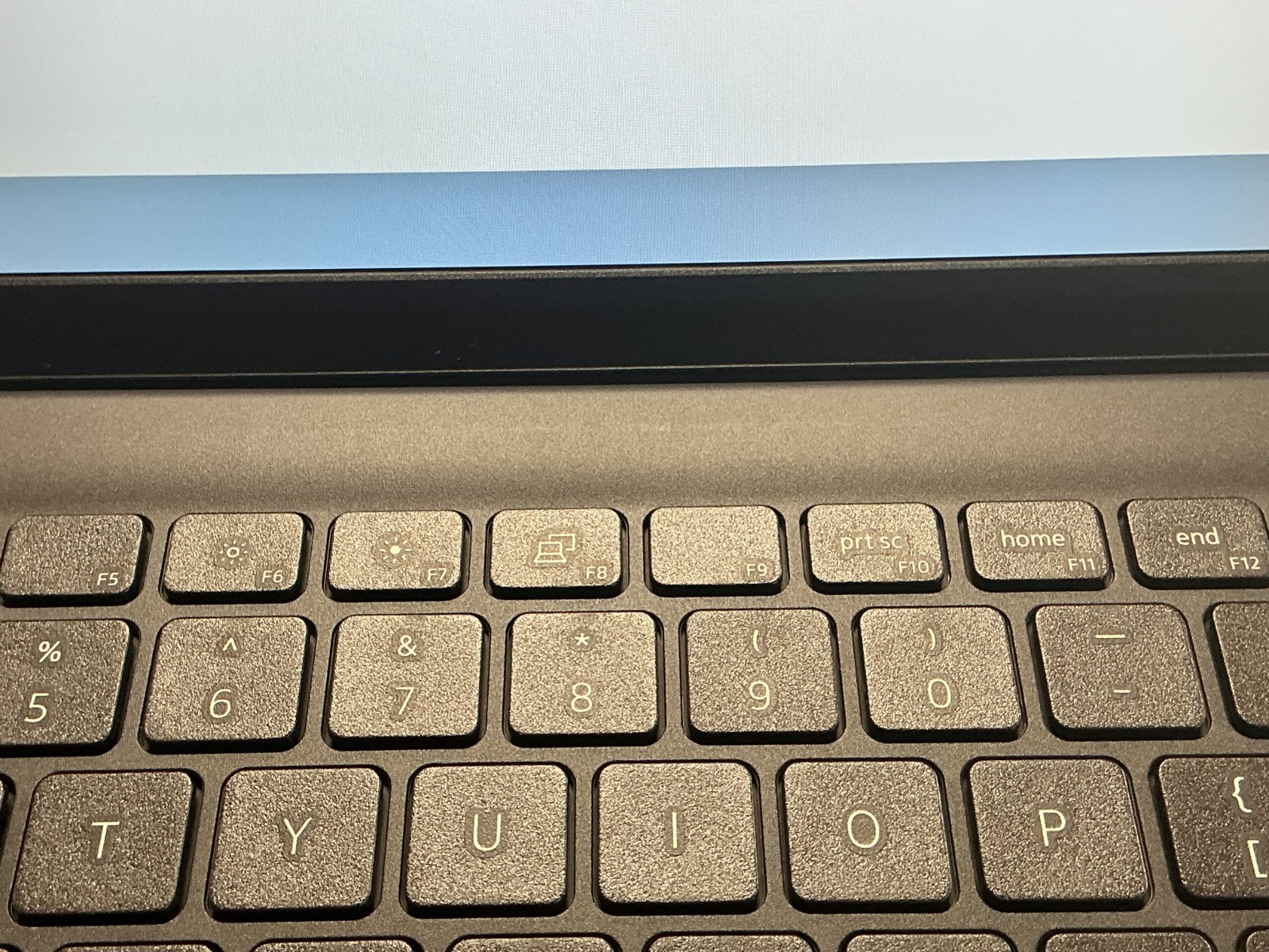 Dell Pro 15 Essential PV15250 15.6″ i5-1334U 16GB 512GB SSD W11P – V2T7P