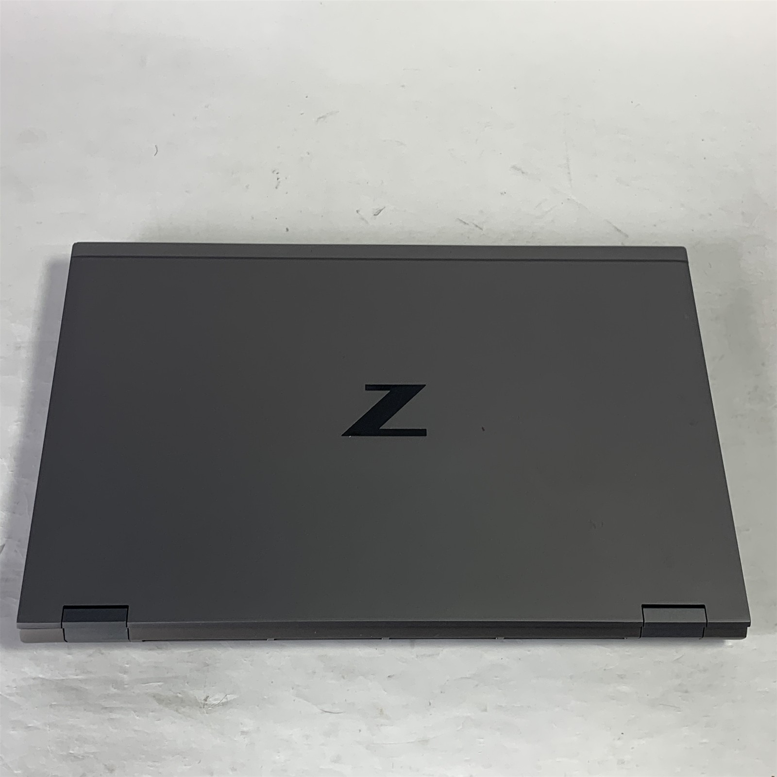 HP ZBook Fury 17 G7 17.3″ Xeon W-10885M 2.4GHz 64GB 1TB NVMe SSD -Win 11