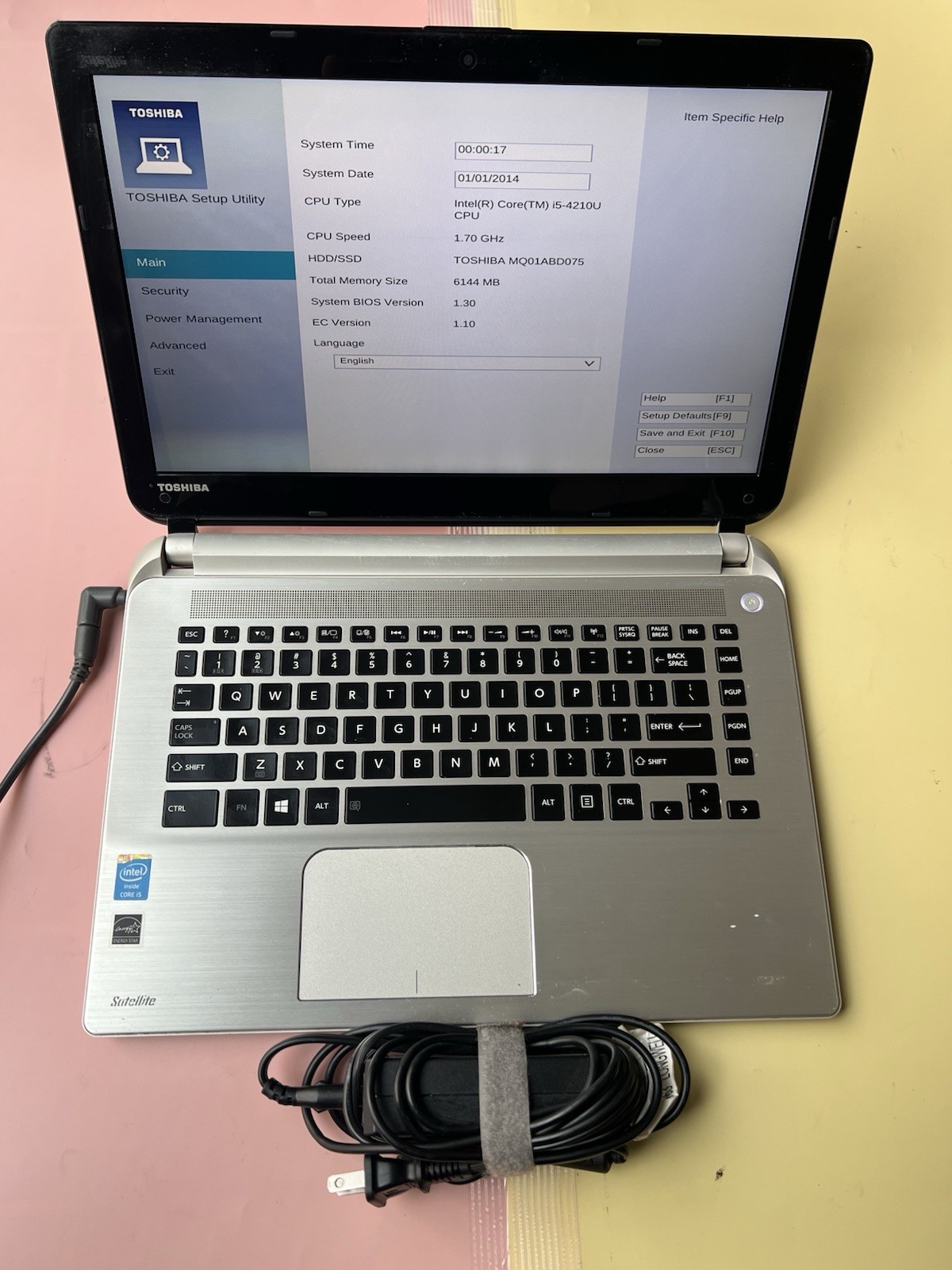 TOSHIBA SATELLITE E45-B4200 Core i5-4210U 6GB RAM 750GB HDMI BLUETOOTH 1920X1080