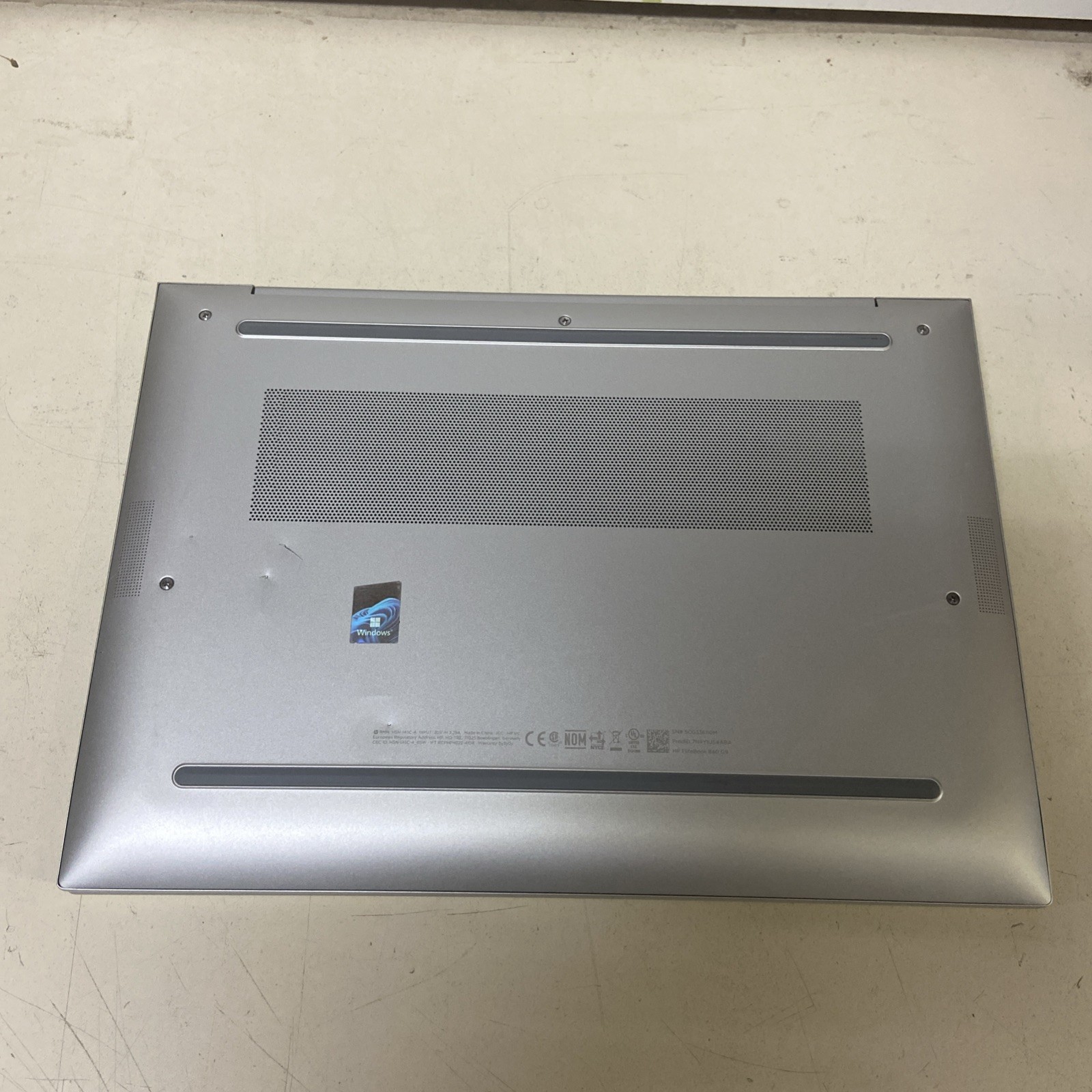 HP Elitebook 840 G9/1.7ghz Core i5-12th gen- 12 CORE/16GB/256GB SSD/14″-W10Pro!!