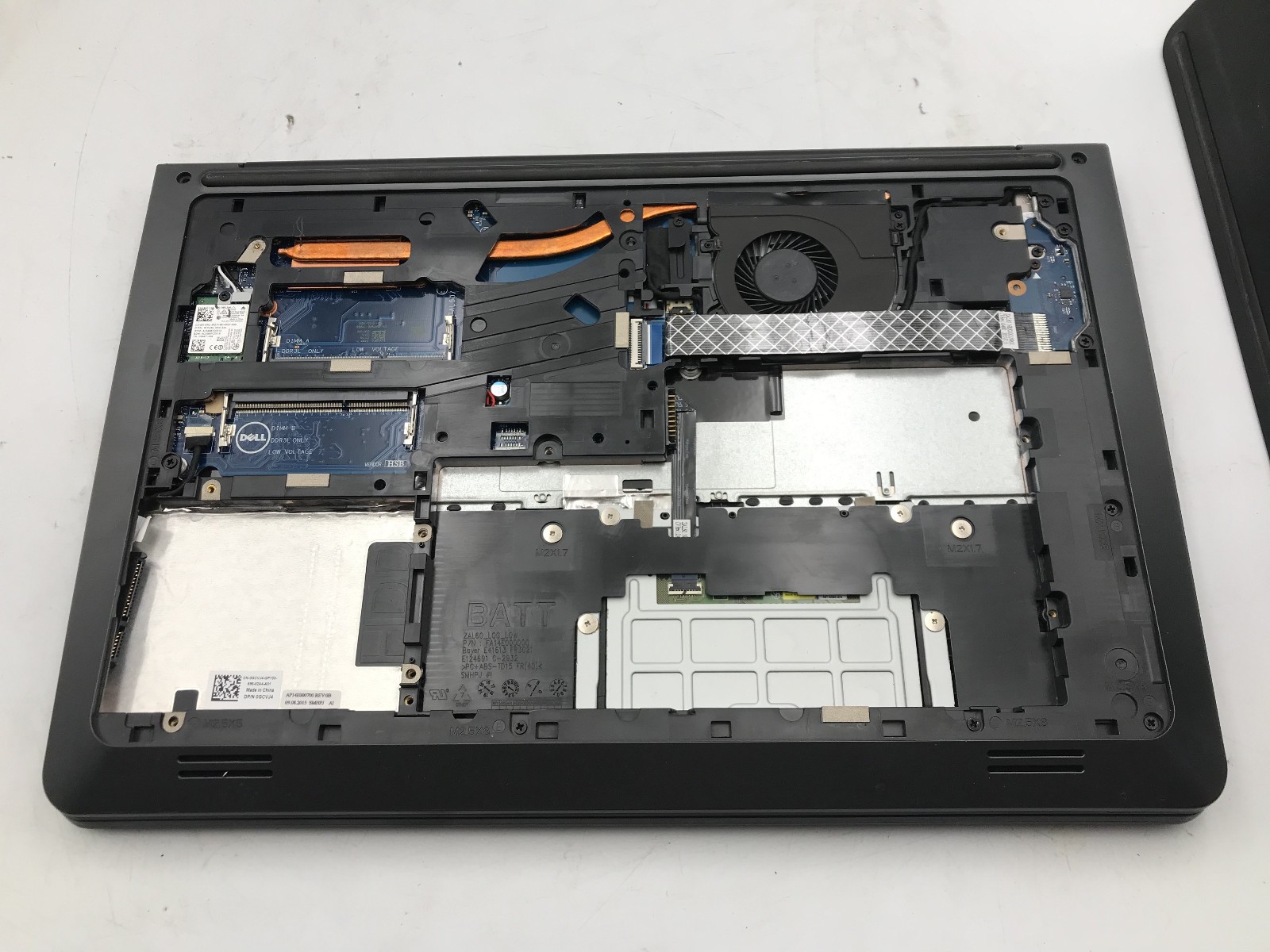 DELL LATITUDE 3550 – FOR PARTS/REPAIR – INTEL I5 1355U – NO RAM – READ DESC -BB