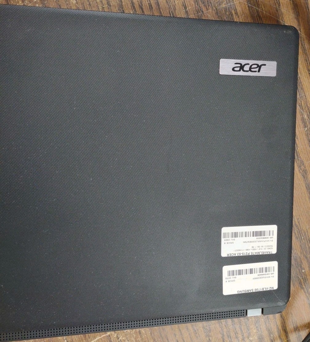 Acer TravelMate P215-53 N19Q8 W/ I7-1165G7, 16GB, 1TB.