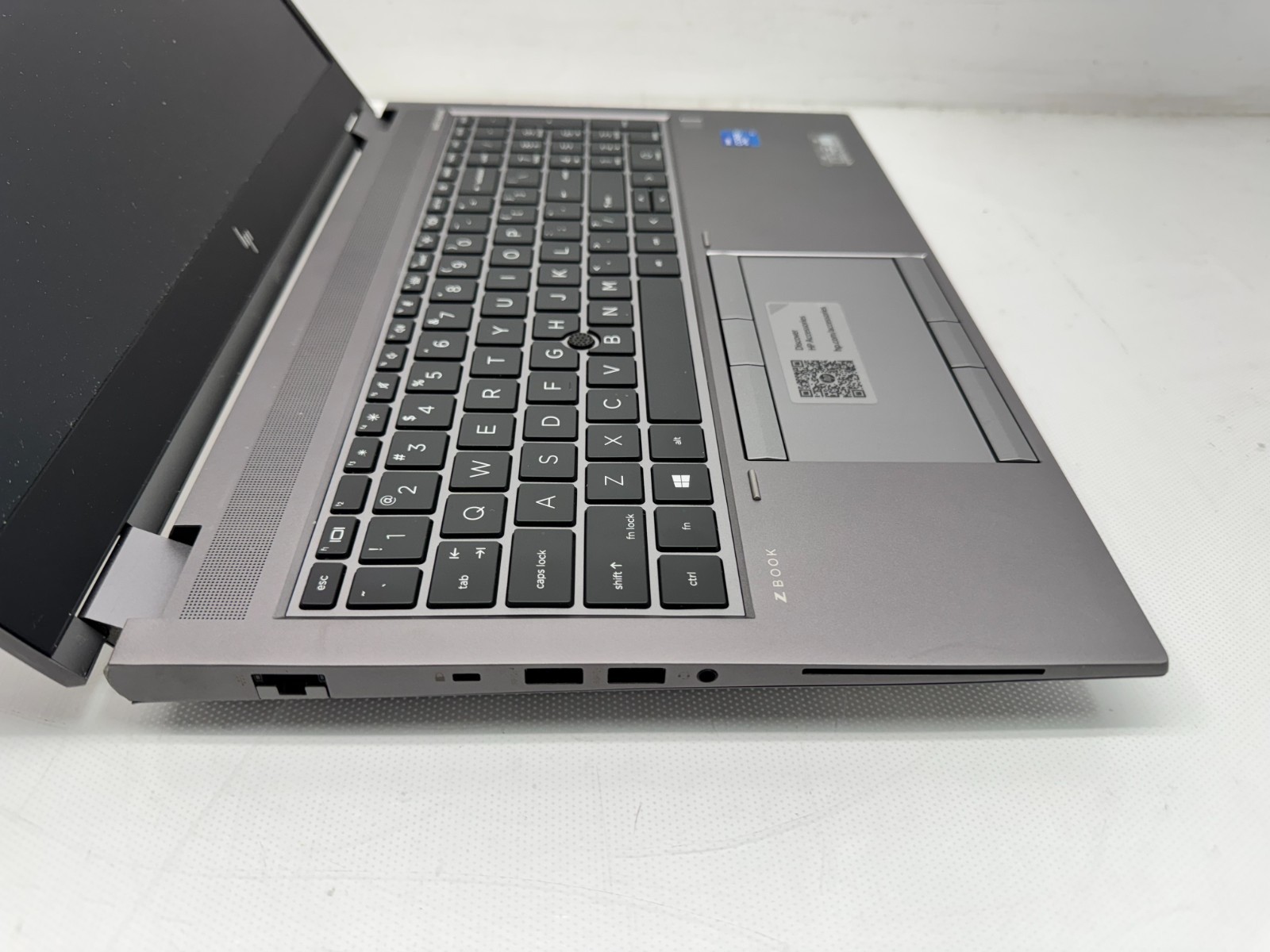 HP Zbook Fury G8 Intel i7-11850H@2.2GHz 16G 256 SSD T1200 NO/AC *READ*