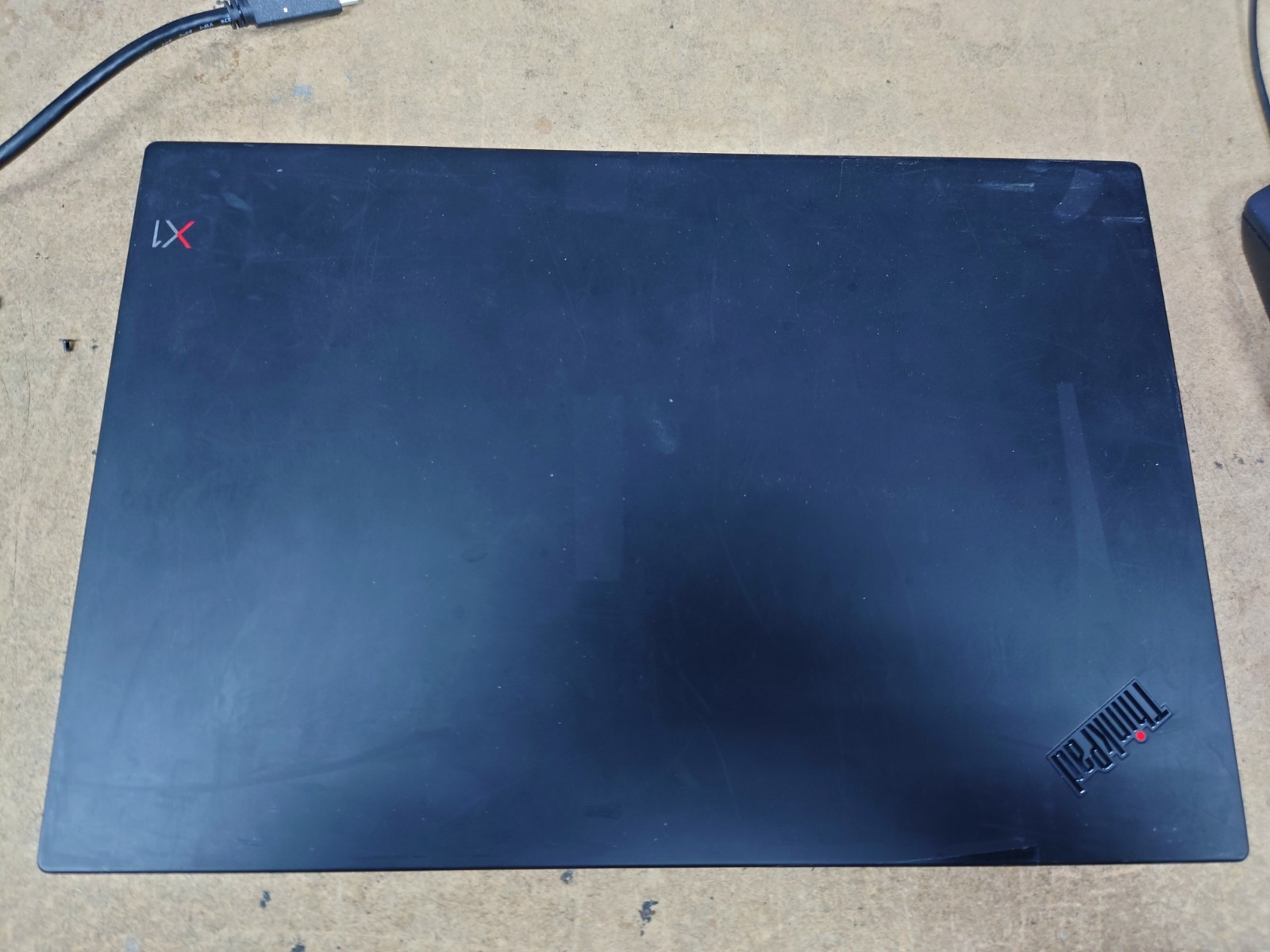 Lenovo X1 Carbon 6th Gen 14″ WQHD i7-8650U 16GB RAM No OS/SSD