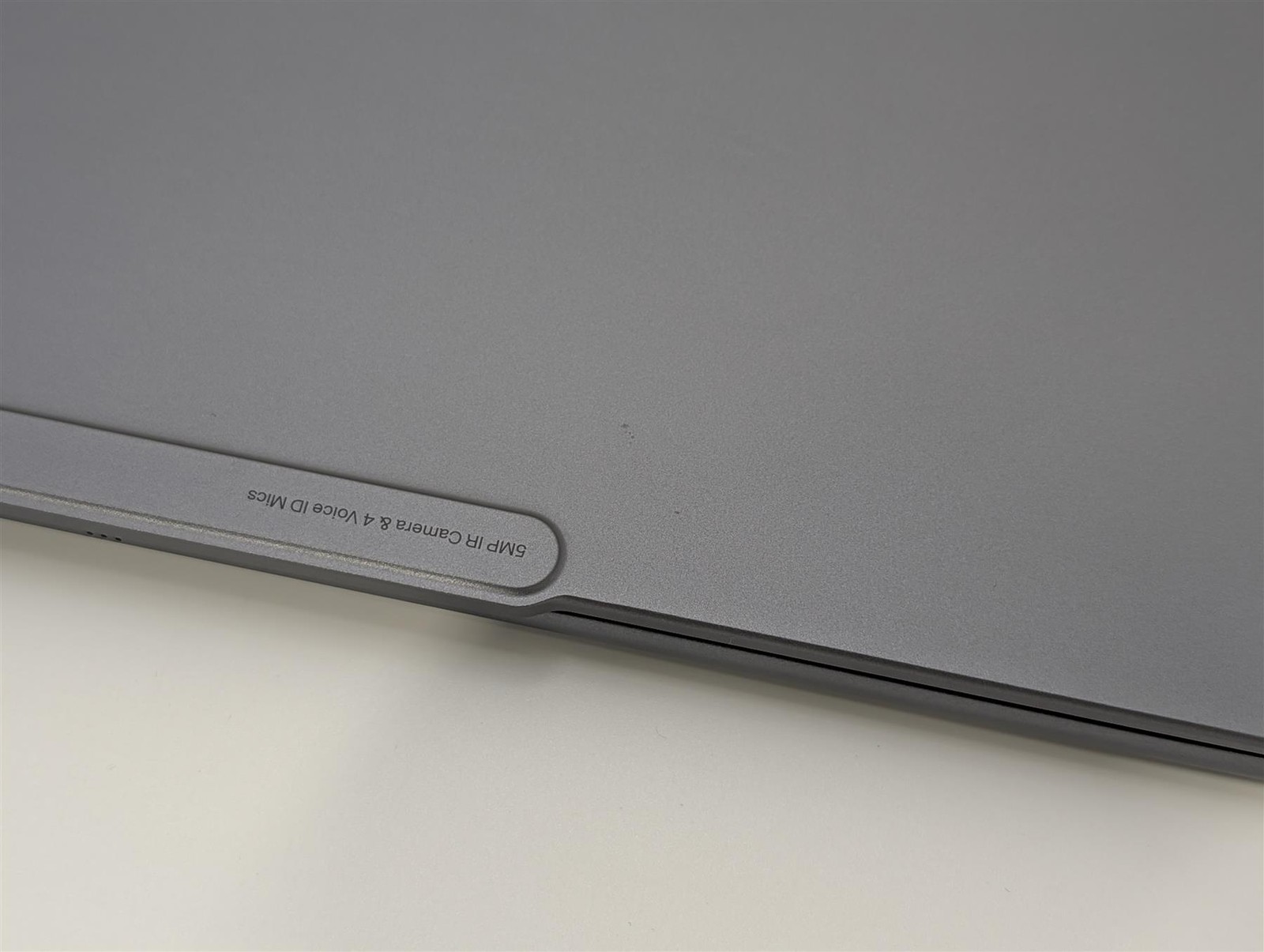 Lenovo Slim 7 14″ Core Ultra 7 258V 32GB 1TB SSD Arc Luna Grey Used-Very Good