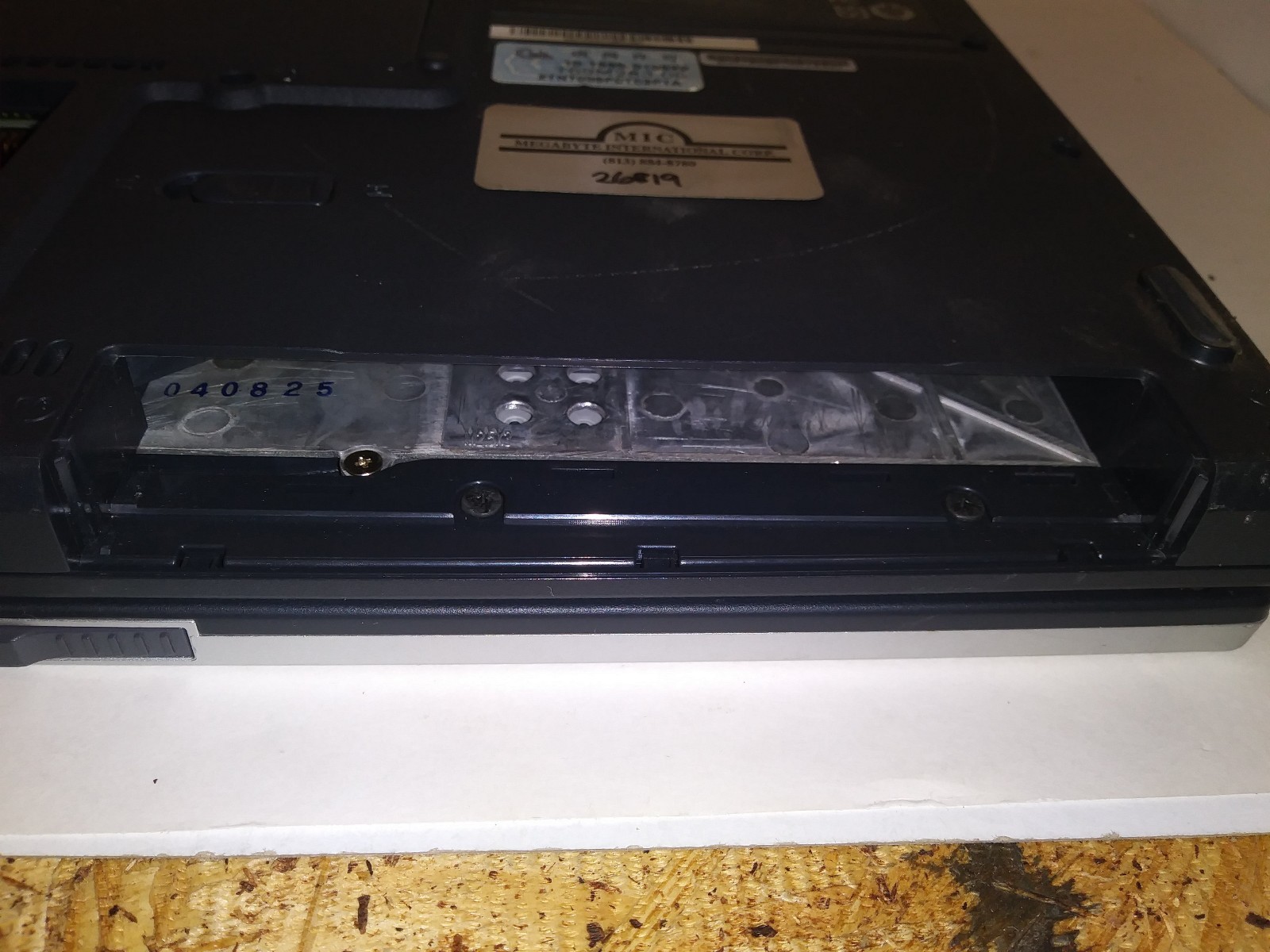 Megabyte – Intel 1.7GHz (Exact Processor UNKNOWN) CL51-14 Laptop