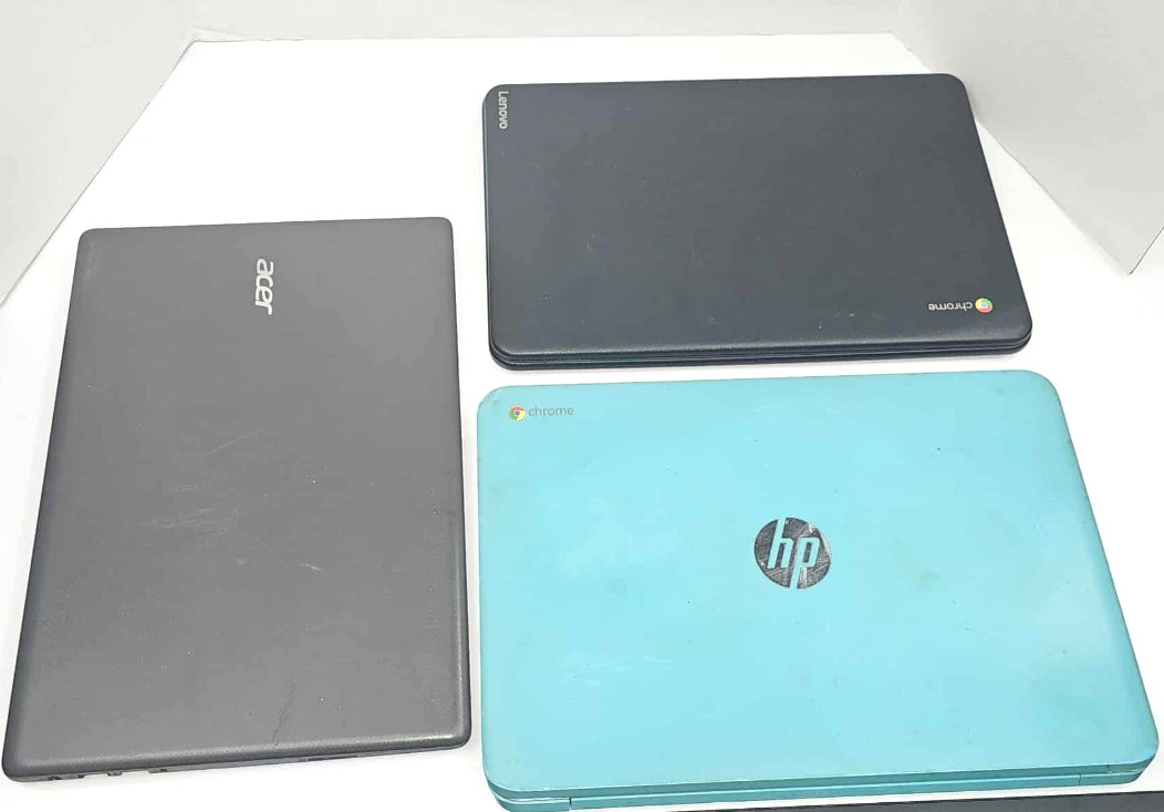 LAPTOP Lot HP, Lenovo, Acer. For Parts/Not working