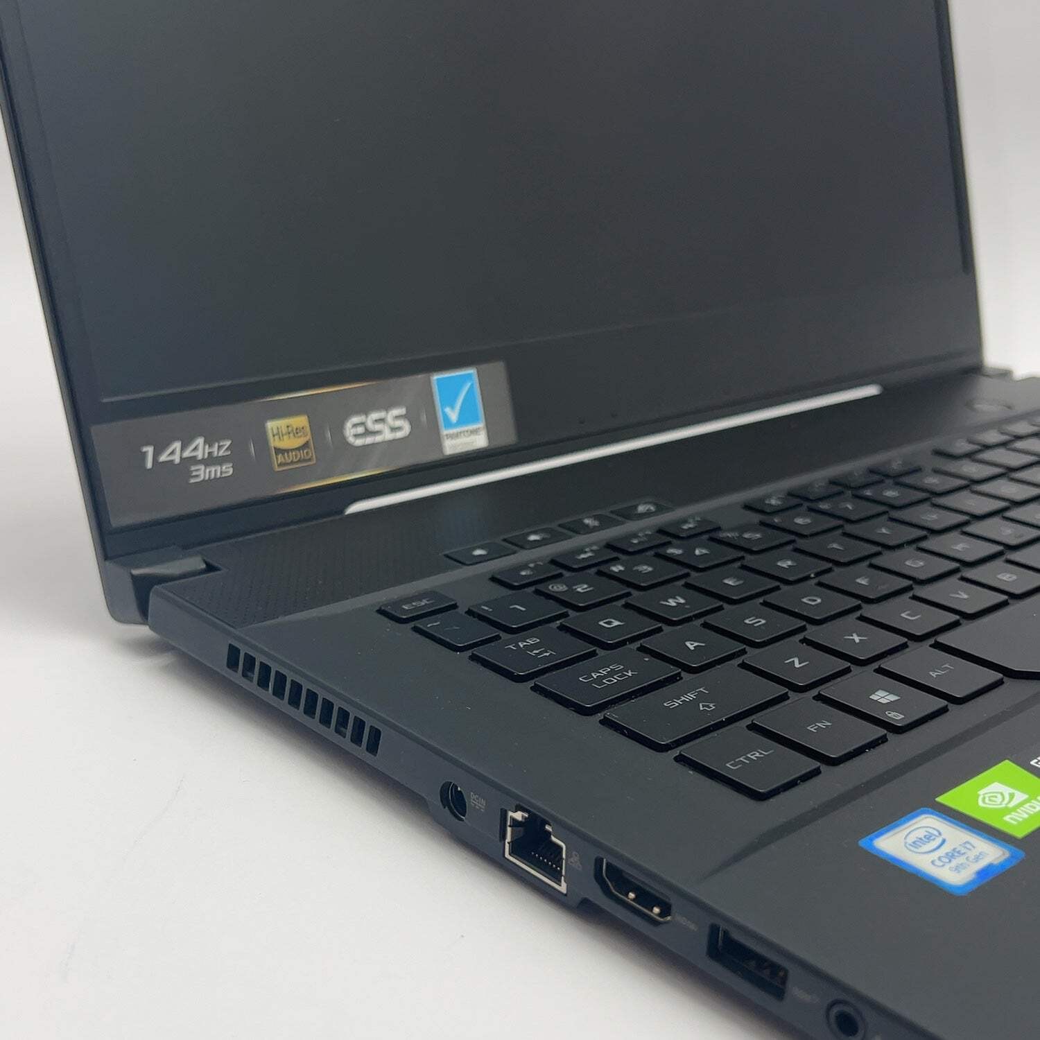 Asus ROG Zephyrus M GU502 15.6″ i7-9750H 2.6GHz 16GB 1TB GeForce RTX 2060 *Read*
