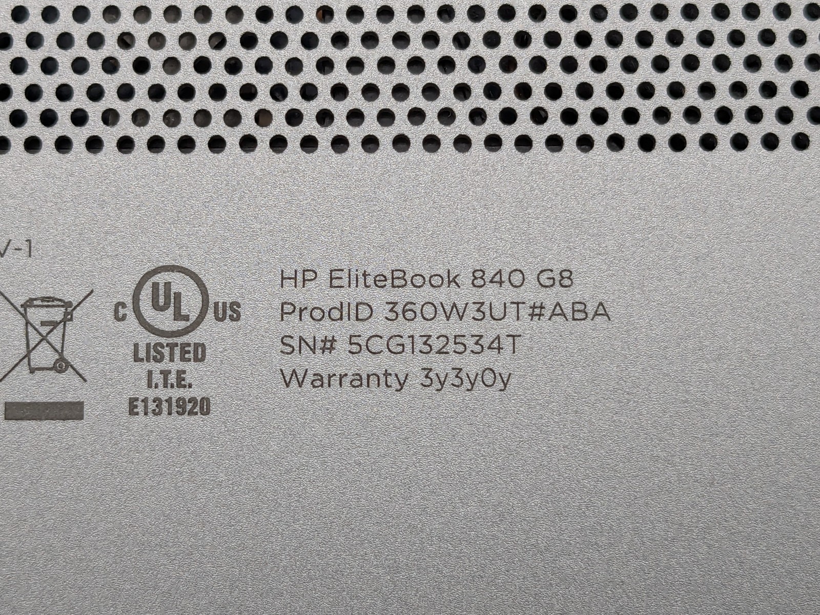 HP Elitebook 840 G8 14″ FHD I7-1165G7 256GB SSD 16GB W11P Webcam Backlit FPR