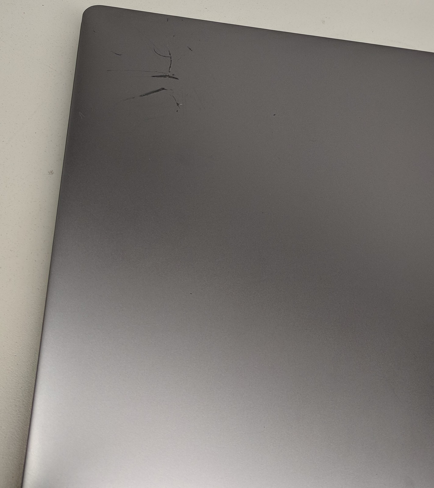 IDEAPAD SLIM 3 15AMN8 R3-7320U@2.4GHZ, 8GB, 512GB