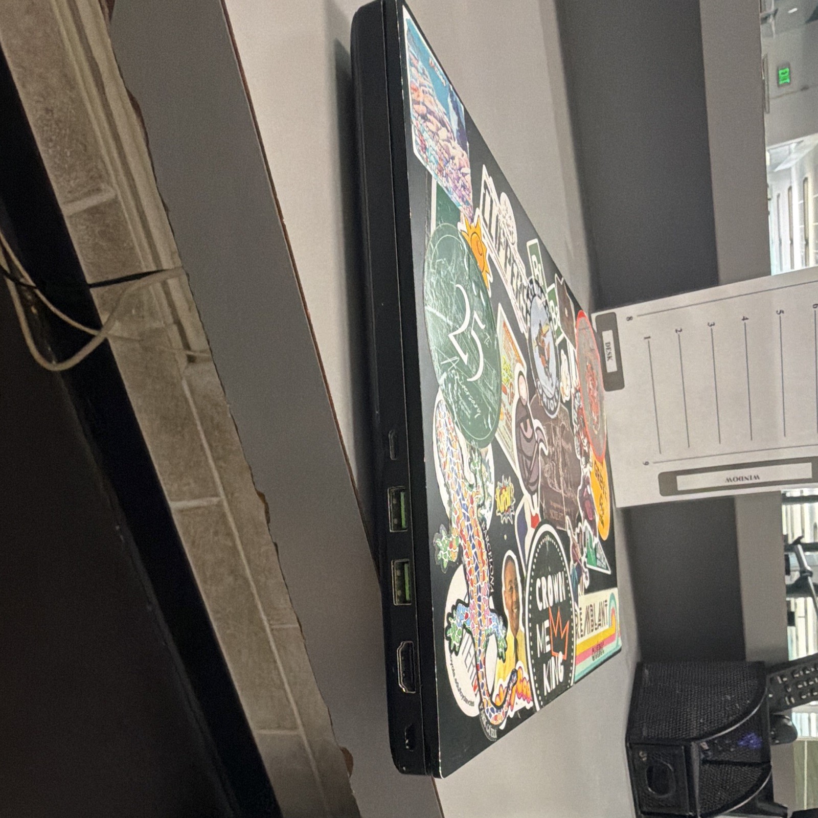 Razer Blade 15 144Hz i7-10750H 2.6GHz 16GB RAM 512GB RTX 3060 CRACKED SCREEN