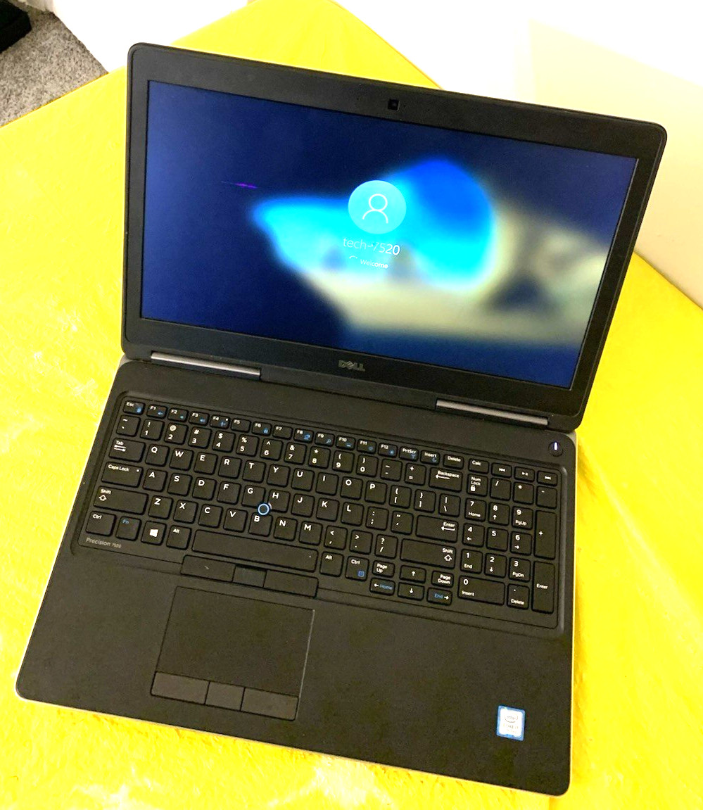 Dell Precision 7520 Workstation 15.6″ Core i7-7820HQ 2.90GHz 16GB Ram 2 TB HDD