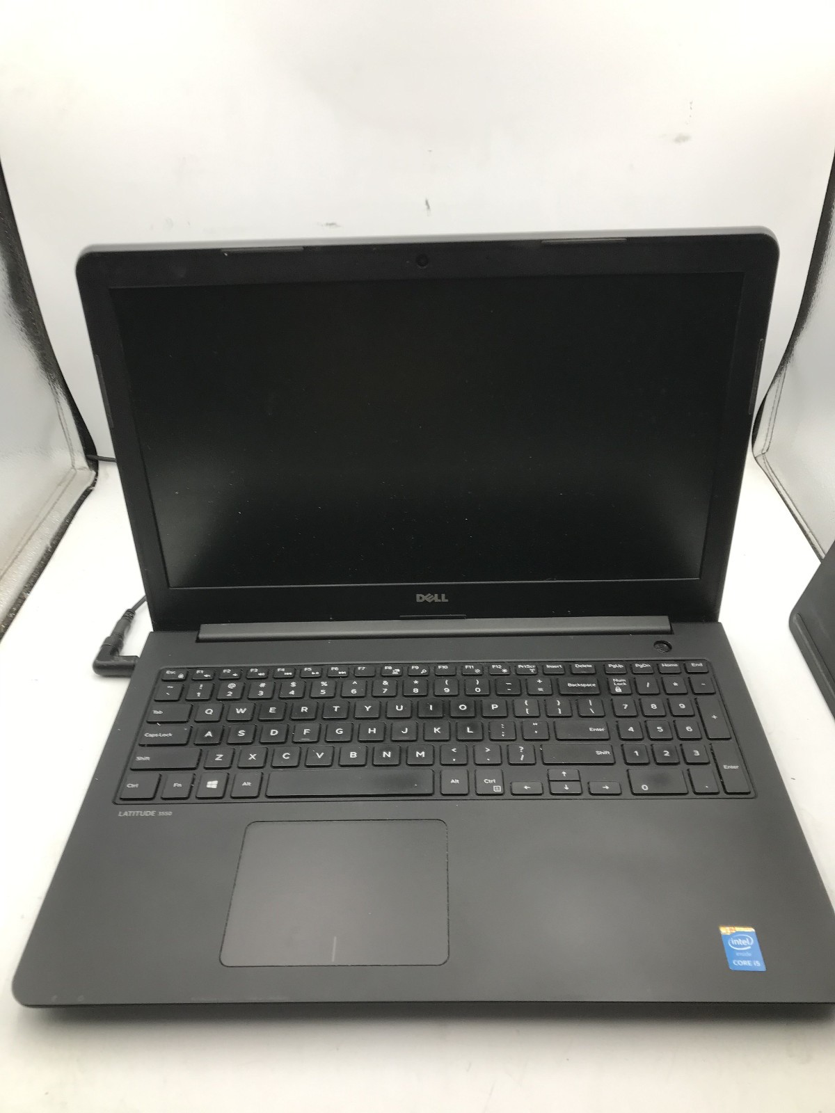 DELL LATITUDE 3550 – FOR PARTS/REPAIR – INTEL I5 1355U – NO RAM – READ DESC -BB