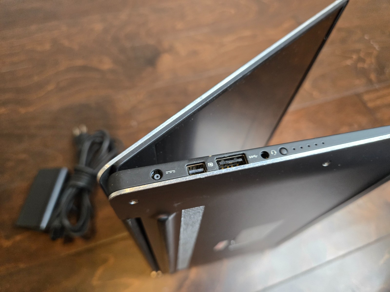 Dell XPS 9343 Laptop Intel i5 5200U 2.20GHZ 13.3″ FHD 8GB 128GB SSD Windows 11