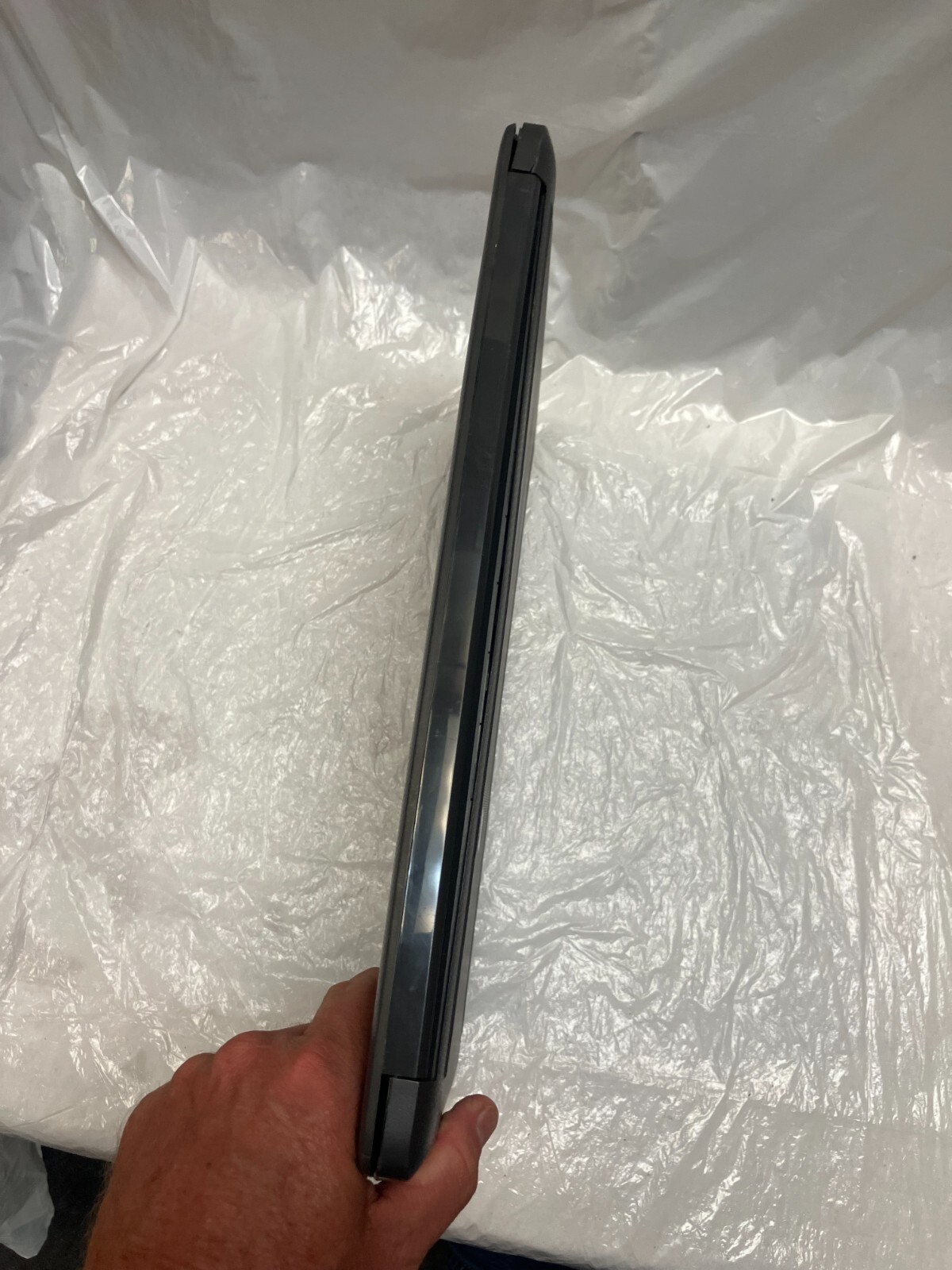 HP 250 G7 15.6″ Laptop | Intel Core i5-1035G7 | NO RAM | NO DRIVE FOR PARTS