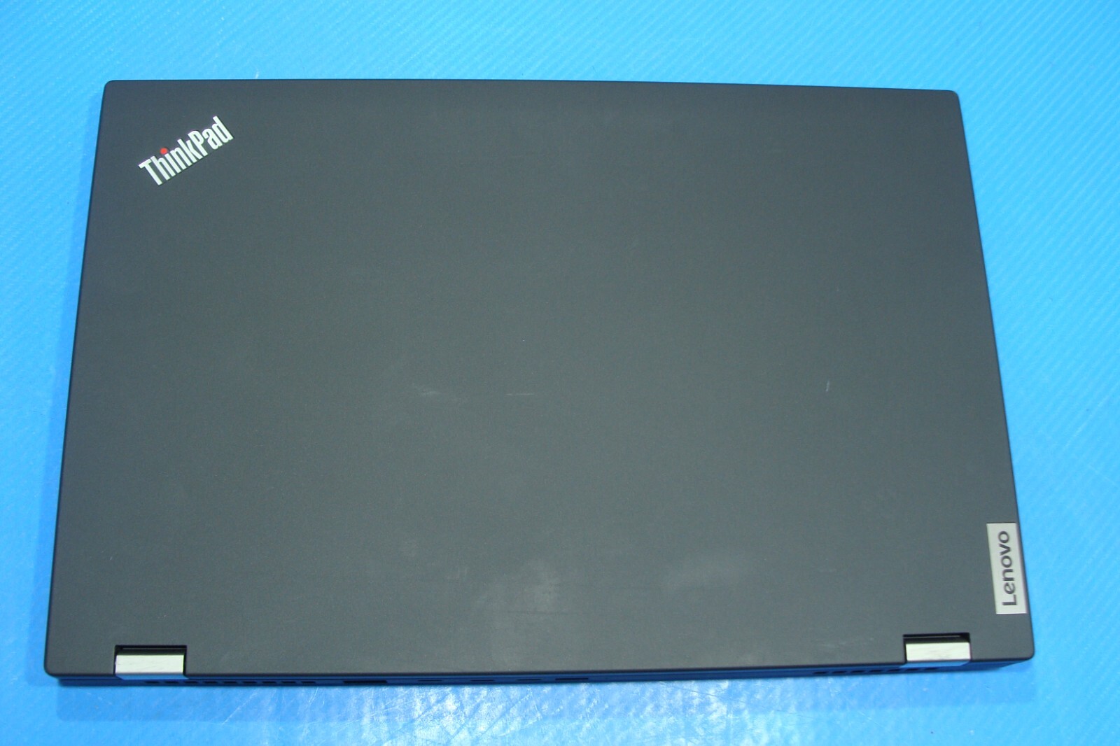 Lenovo ThinkPad P15 Gen 1 15.6″FHD i5-10400H 2.6GHz 16GB 512GB T1000 Win 11 Pro