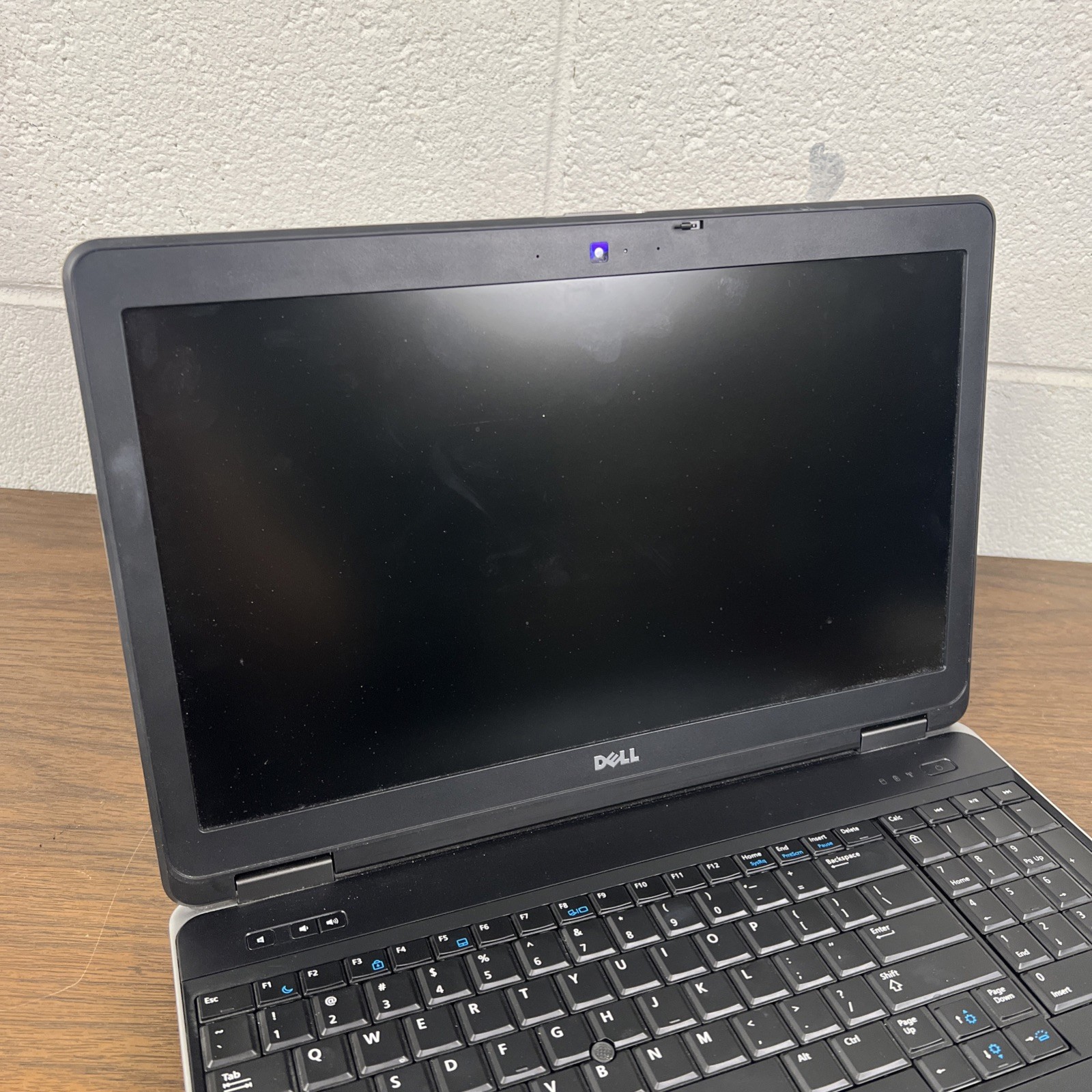 Dell Latitude E6540 i7-4610M CPU 3.0GHz 4GB RAM – No HDD/SSD No OS