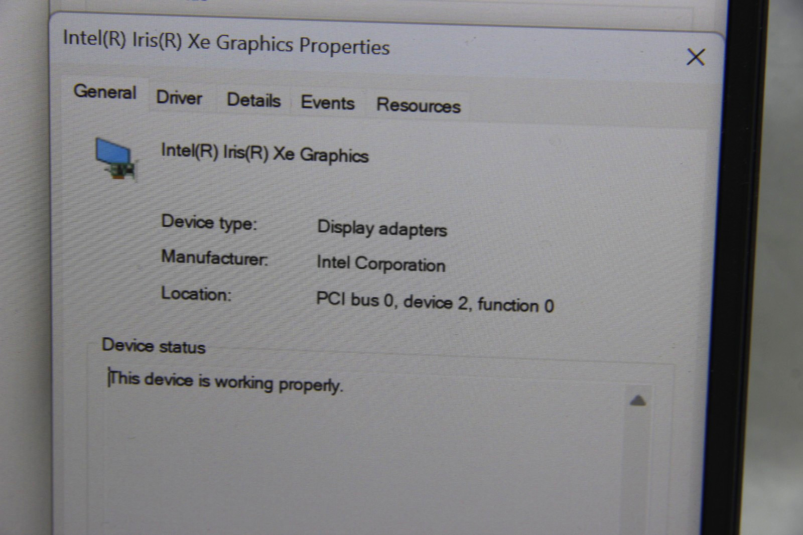 Dell Vostro 14 5410 14″ Laptop i7-11390H 16 GB RAM 256 GB SSD Win 11 w/Charger