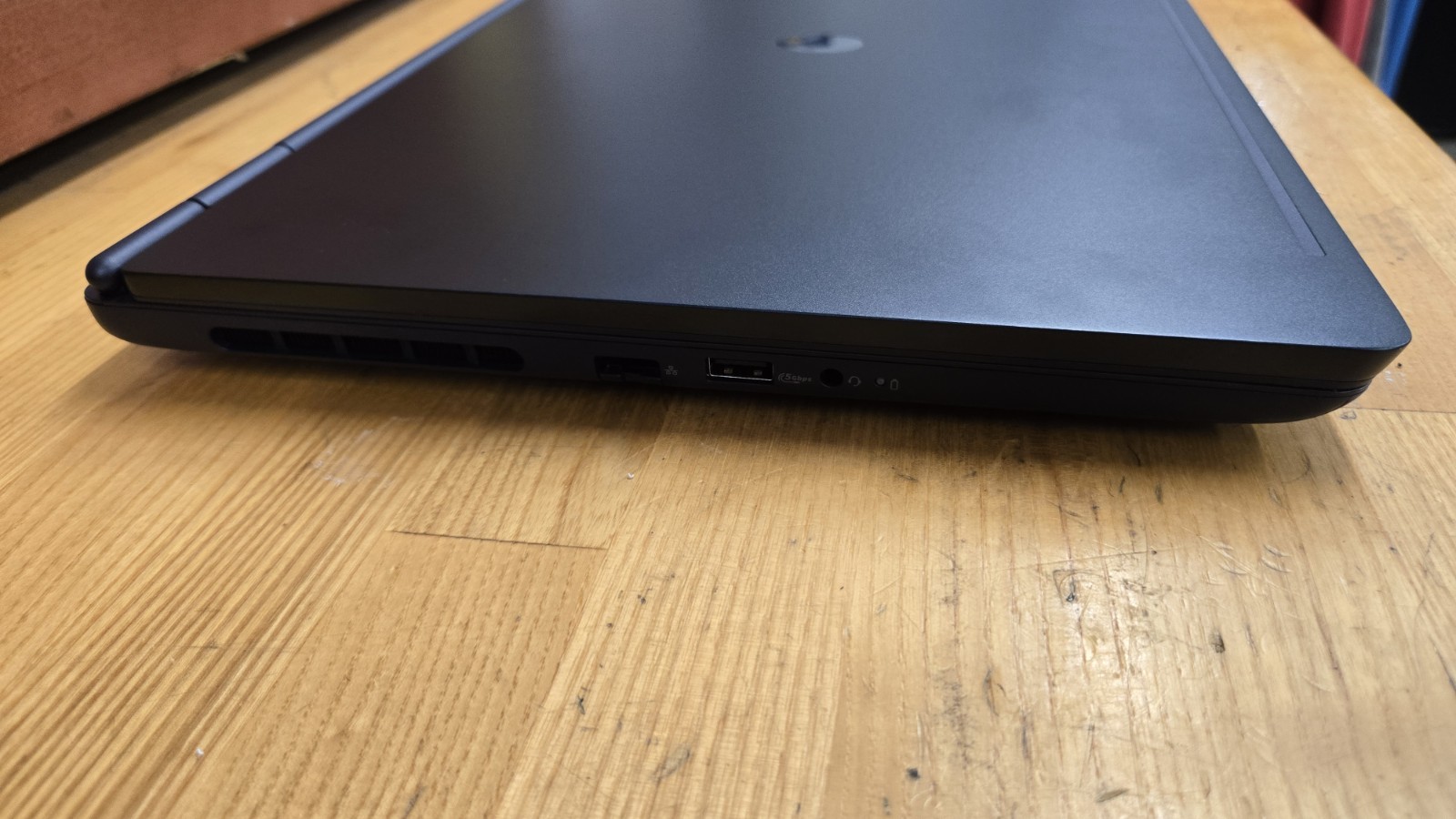 Alienware 16 Aurora Gaming Laptop, Intel 7-240H, 32 GB DDR5 RAM, 1 TB PCIe SSD