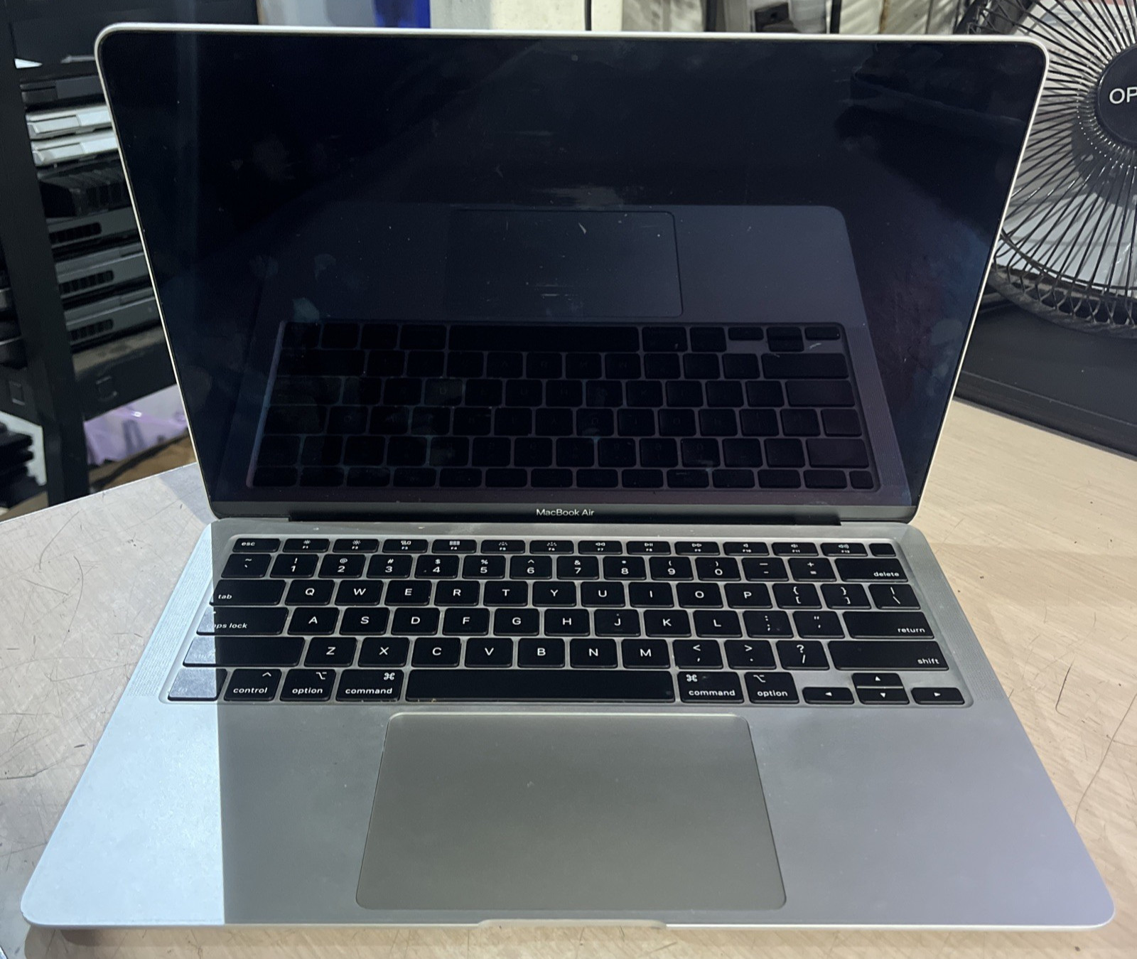 APPLE MACBOOK AIR 13″ SCISSOR, 2020 CORE I3-1000NG4 1.1GHZ 8GB RAM 256SSD
