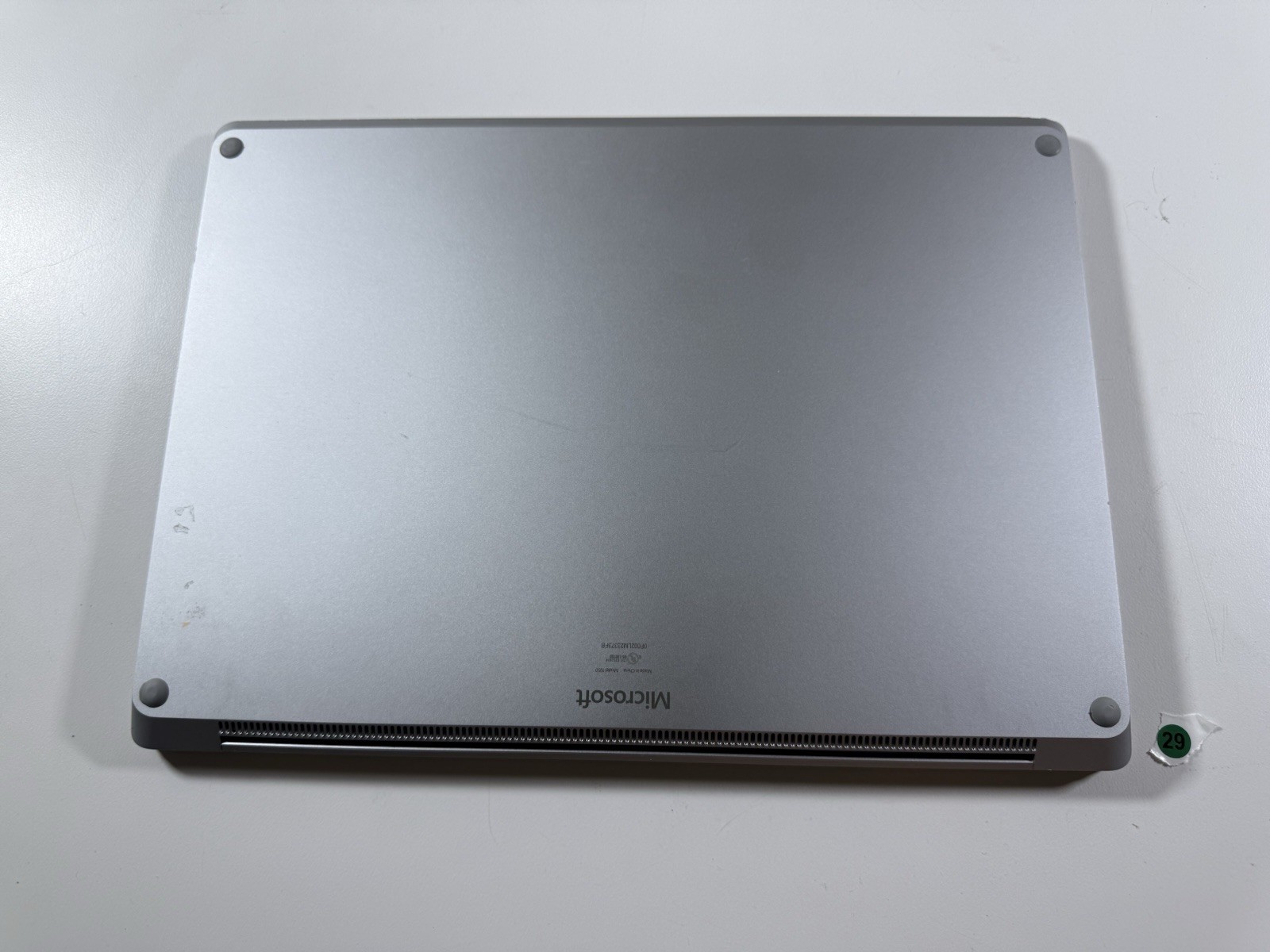 Microsoft Surface Laptop 5 13.5” 1950 Intel Core i7-1265U 16GB RAM 512GB NVME
