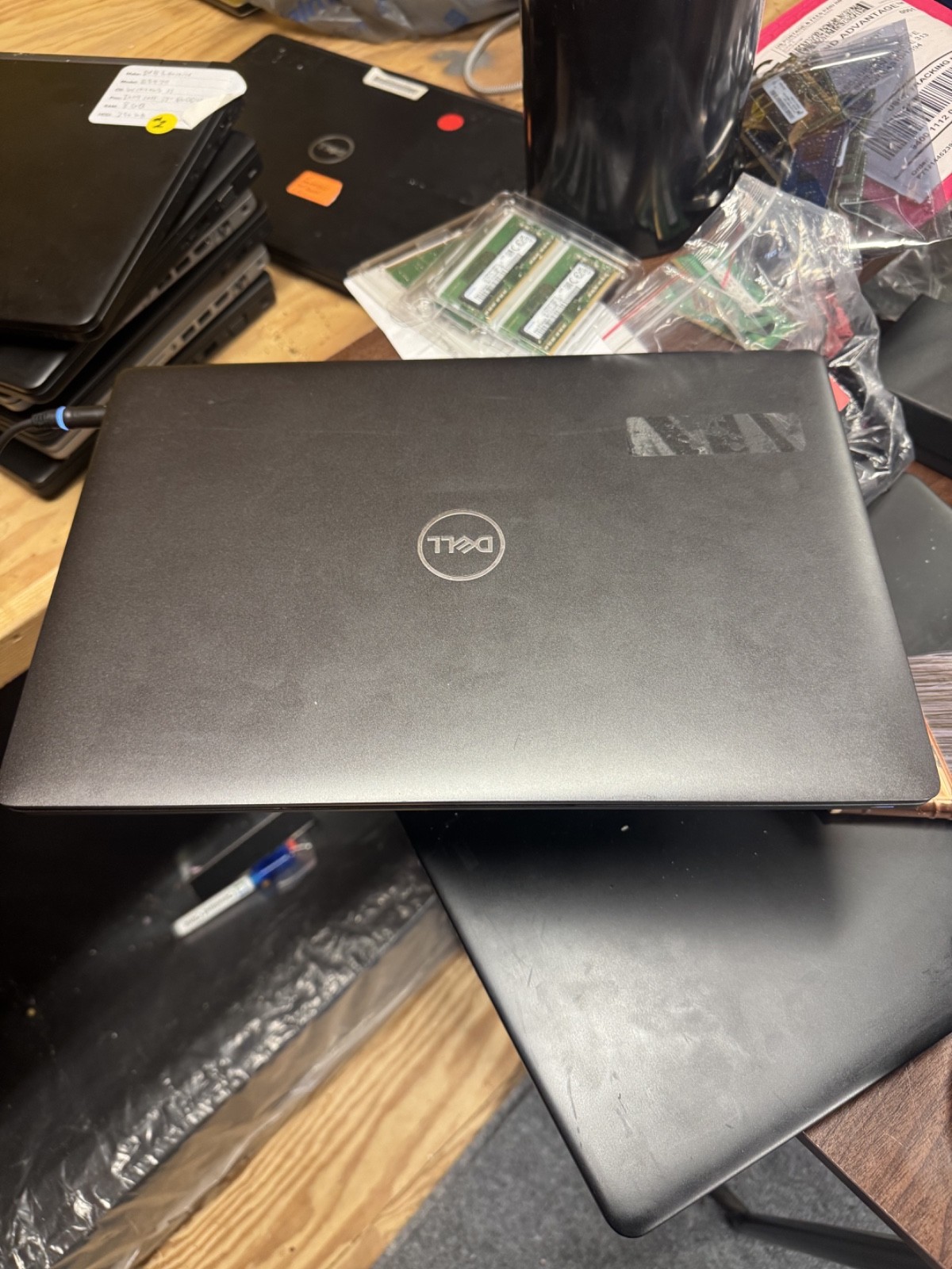 Dell Latitude E7470, i7, 128gb SSD. 8gb Ram, 14”, Win 11 pro, 6th gen