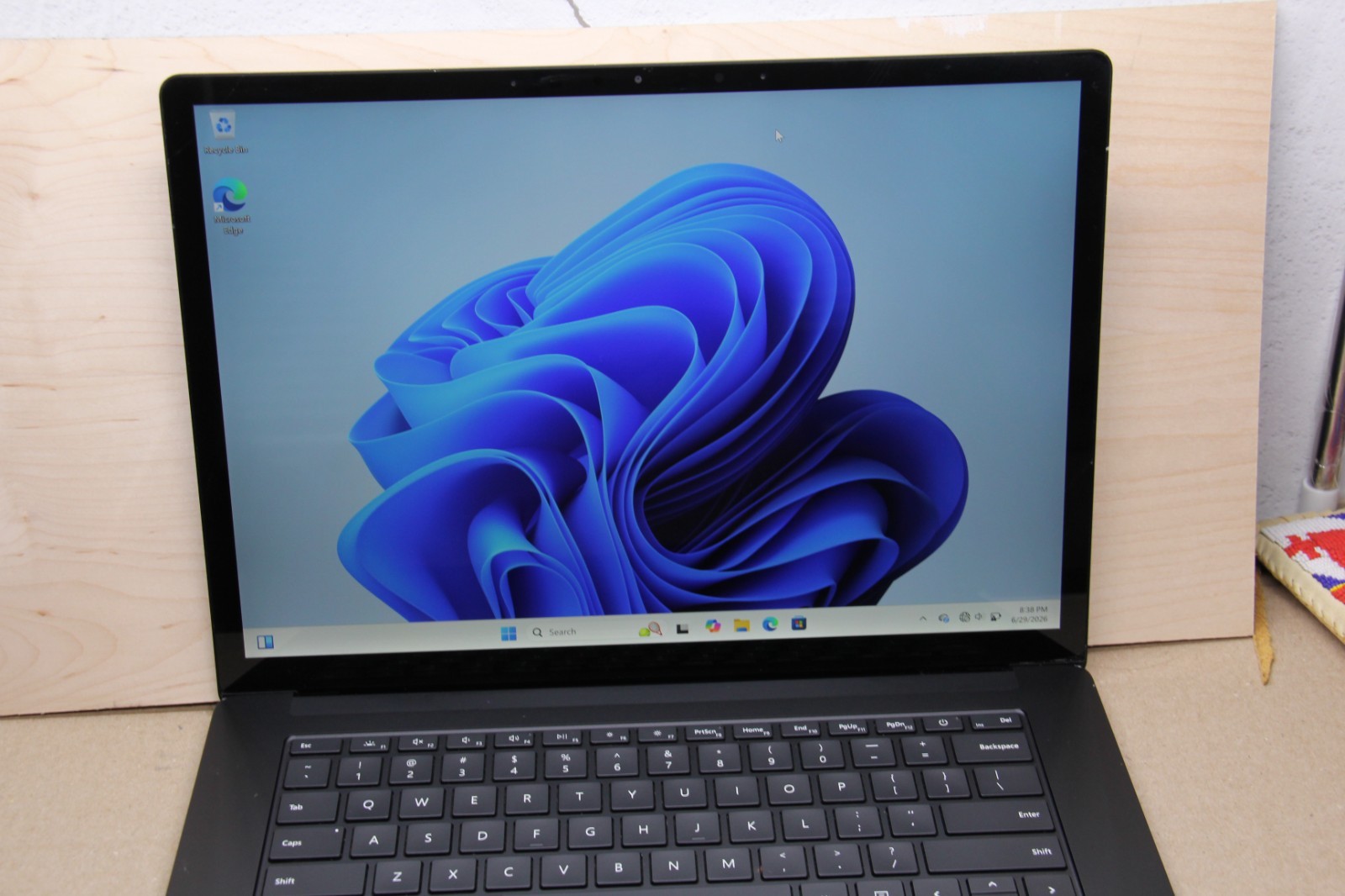 Microsoft Surface Laptop 3 15 AMD Ryzen 7 16GB RAM 512GB SSD – 2GB GFX *****READ