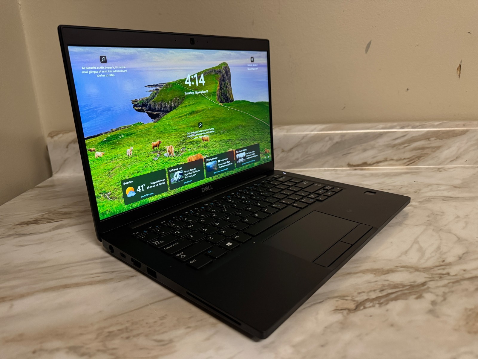 Dell Latitude 7390 14″ Laptop – i7 – 256GB NVME SSD 16GB Ram New Battery W11 Pro