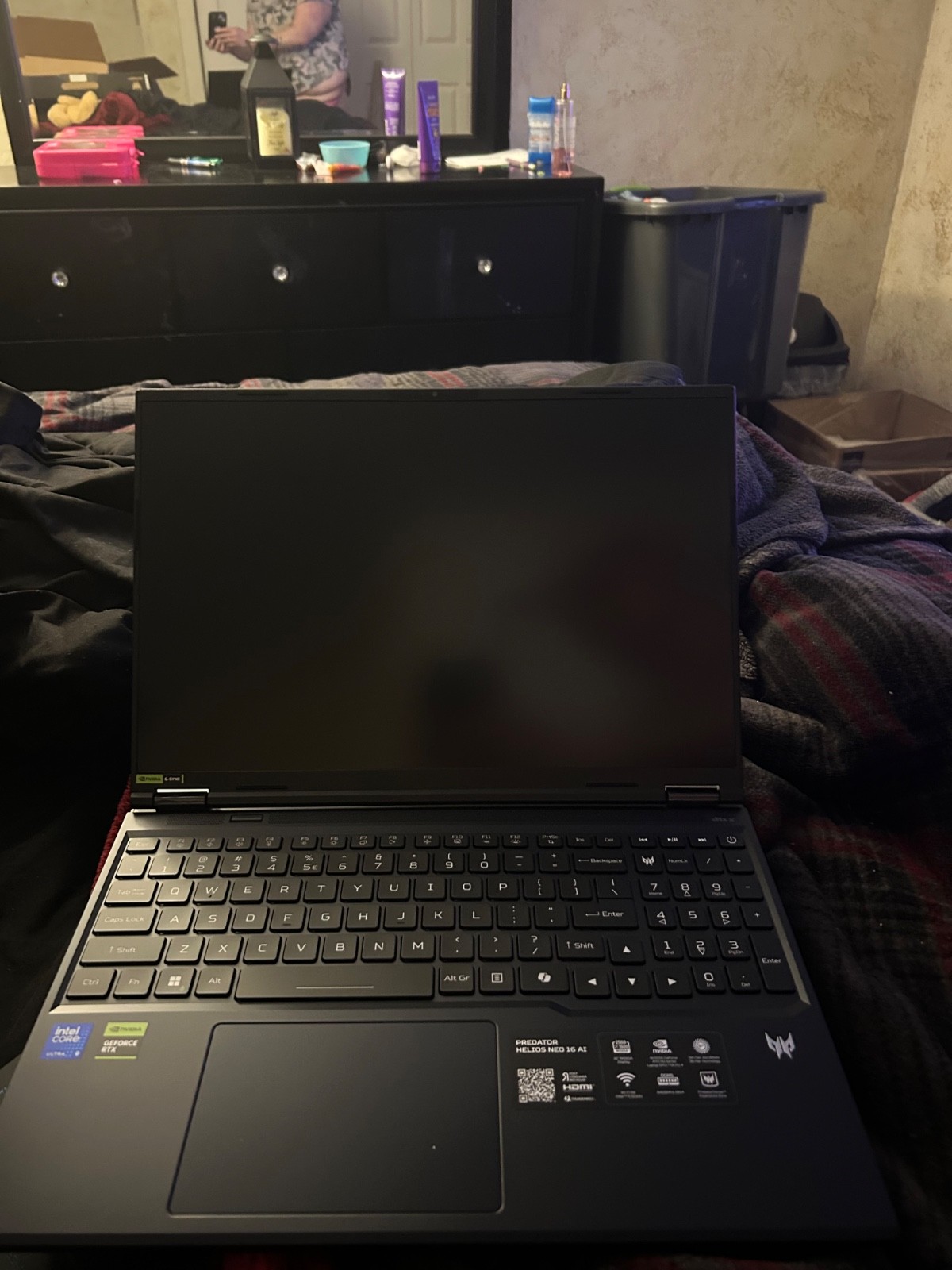 Acer Predator Helios Neo 16 PHN16-71 16″ (512GB SSD, Intel Core i5 13th Gen.,…