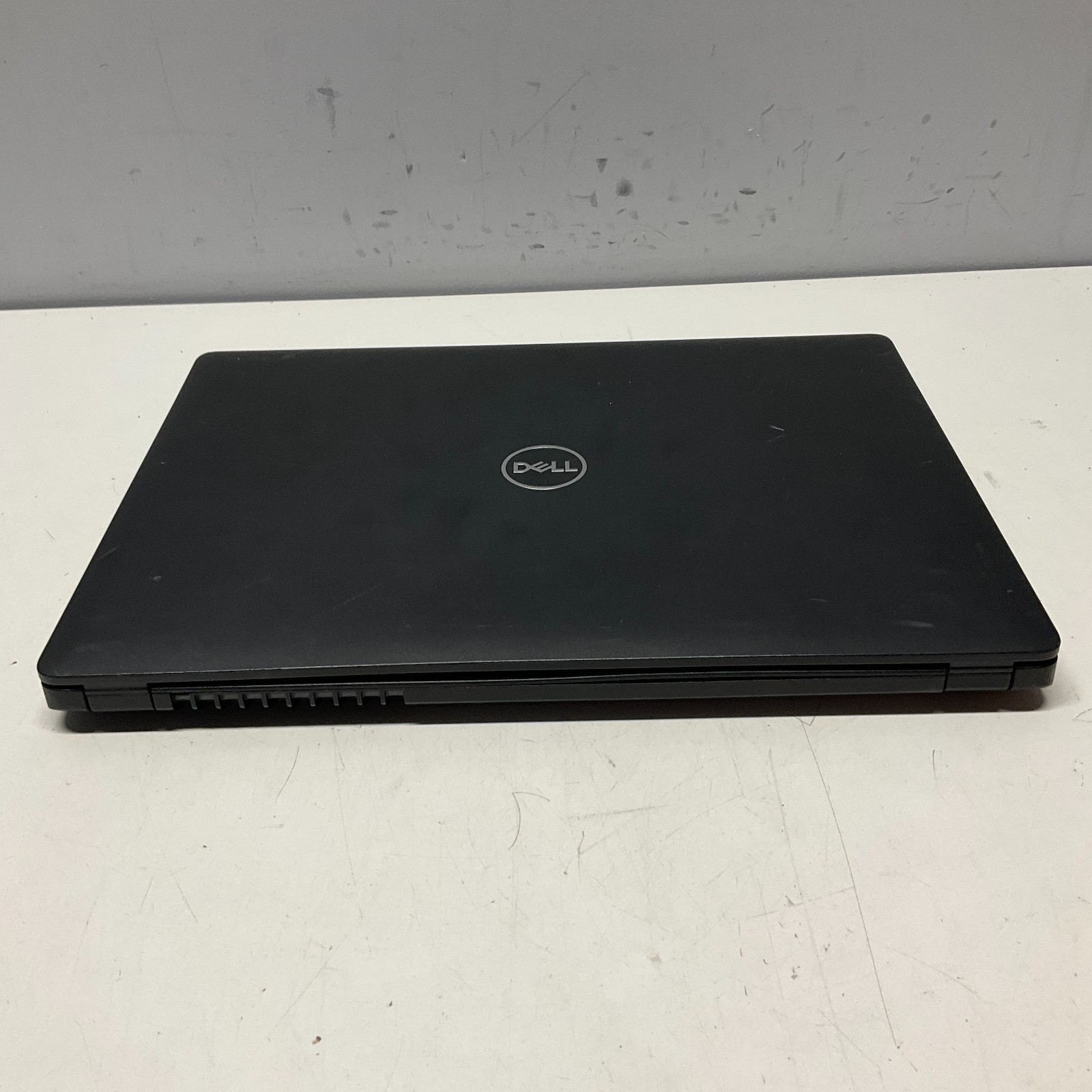 Dell Latitude 3480 Laptop Core i3 6th Gen FOR PARTS ONLY BROKEN LCD