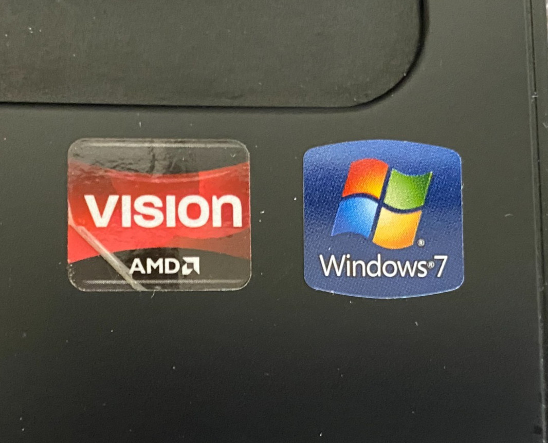 **PARTS ONLY** COMPAQ PRESARIO CQ57 LAPTOP BROKEN SCREEN AMD VISION W/ADAPTER