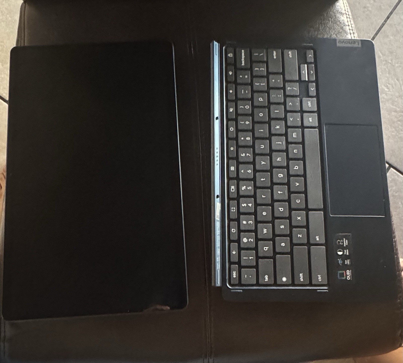 Lenovo IdeaPad Duet 5 Chromebook 2 in 1 Laptop- Full HD- Touchscreen
