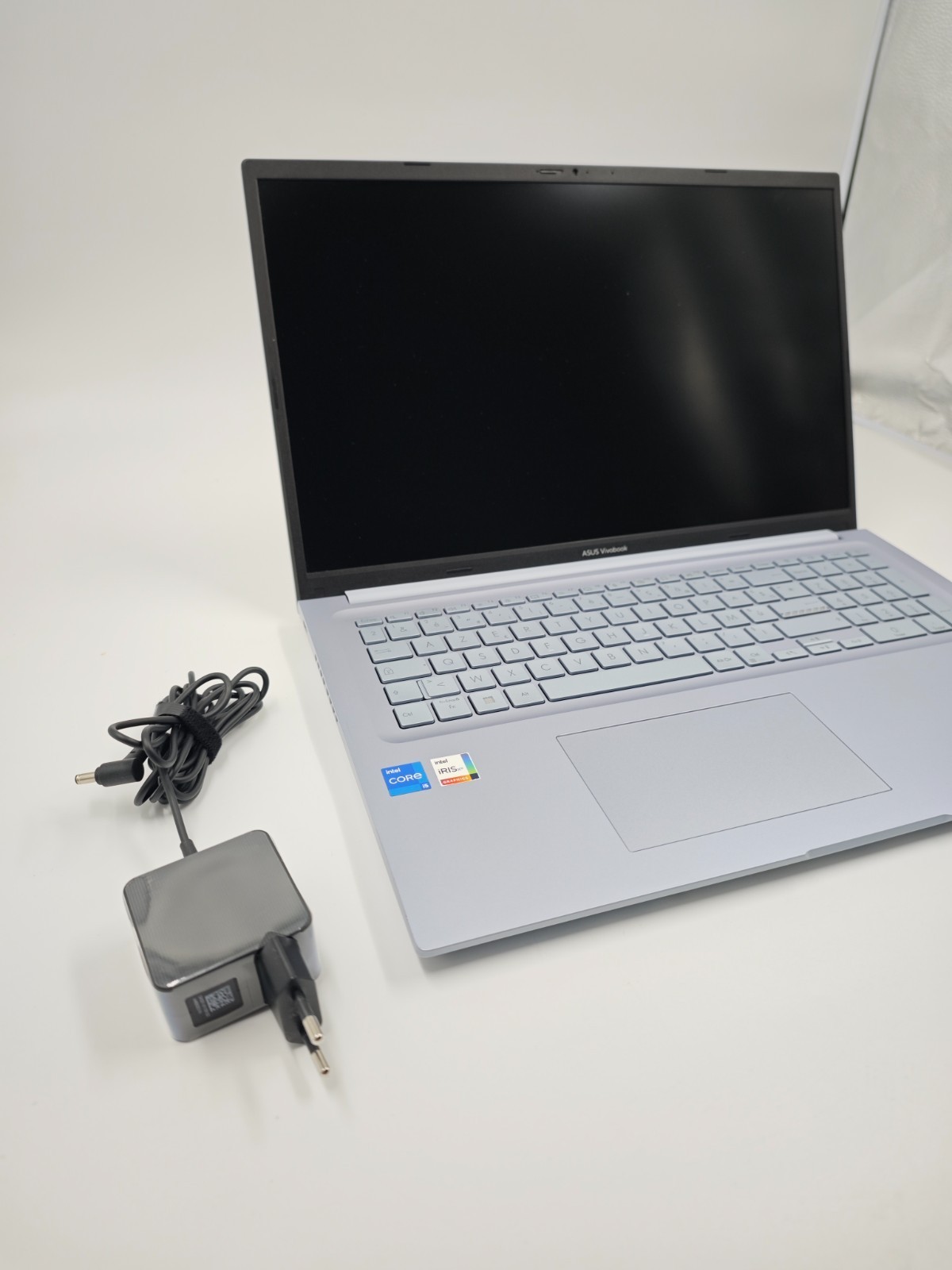 ASUS Vivobook 17 X1702ZA 17.3″ FHD Intel Core i5-1240P 16GB RAM 512GB SSD Win11