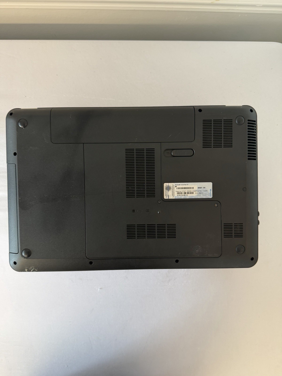 HP Pavilion g6-1c79nr Laptop – Good Screen – Intel i3-2330M – Read Des