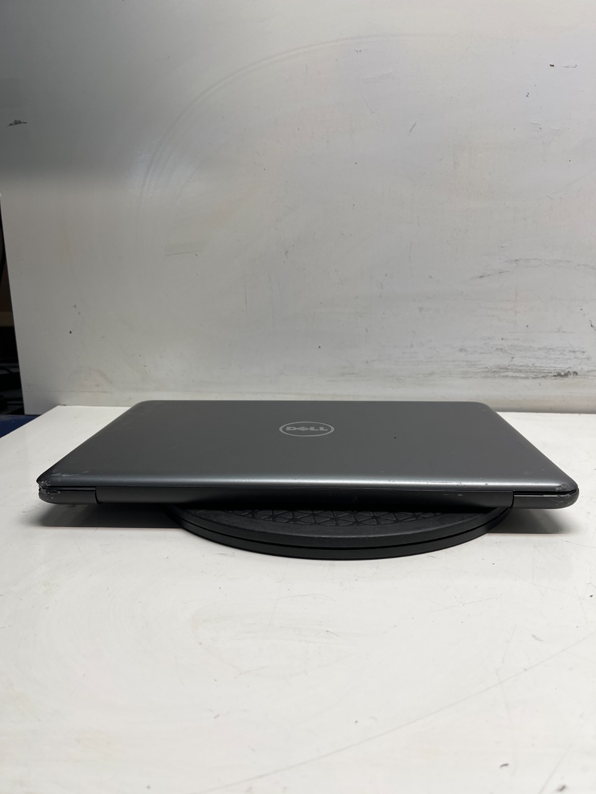 Dell Inspiron 5565 AMD FX-9800P Radeon R7 2700 MHz 16GB 500GB SSD Windows 10