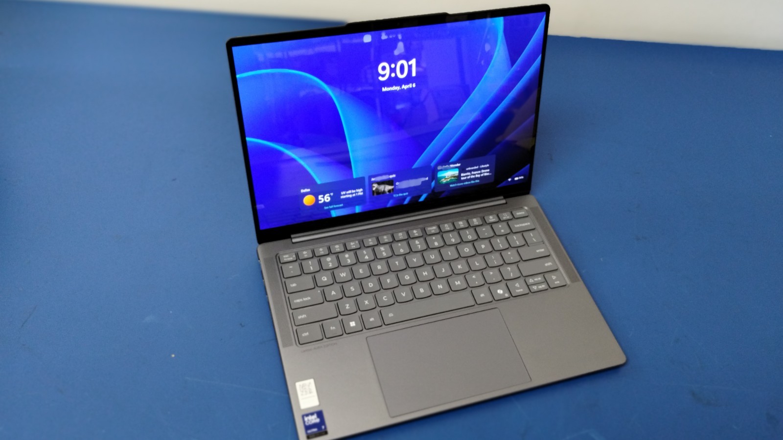 Lenovo Slim 7 14ILL10, Intel Core Ultra 7 258V, 2.20 GHz, 32 GB RAM, 1 TB NVMe