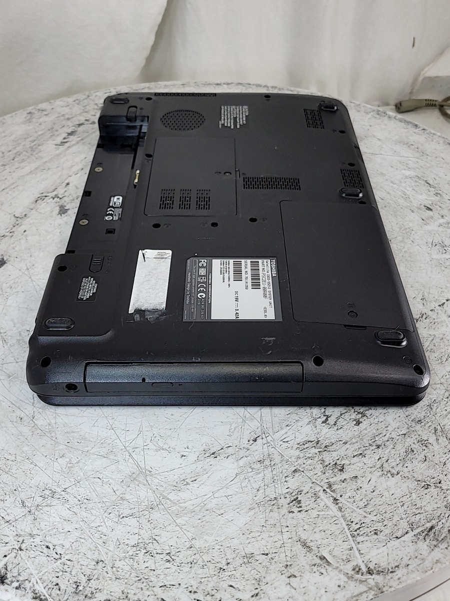TOSHIBA SATELLITE C655 PC Laptop INTEL CORE I3-2310M 3GB 320GB SEE NOTES