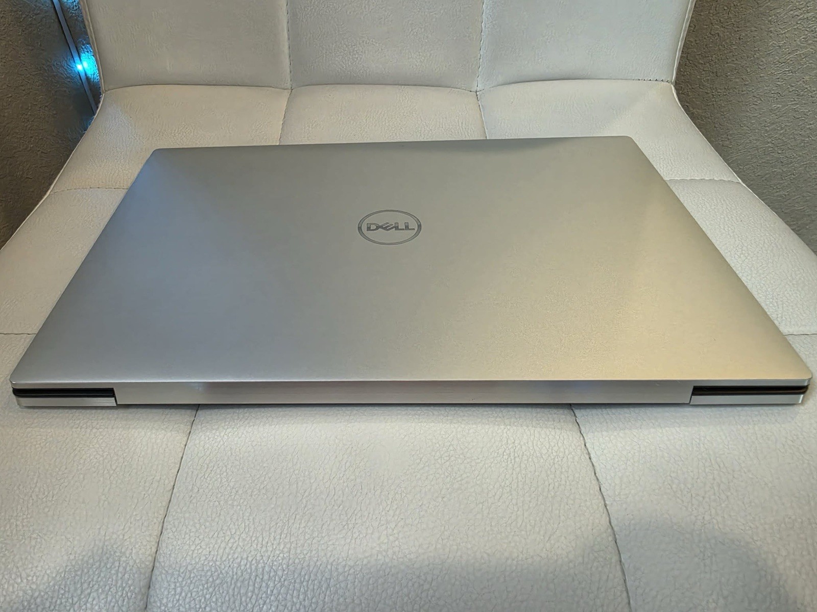 Dell XPS 13 9310 (11th Gen i7 intel @ 3.00GHz) Touchscreen 3.5k OLED 3456 x 2160