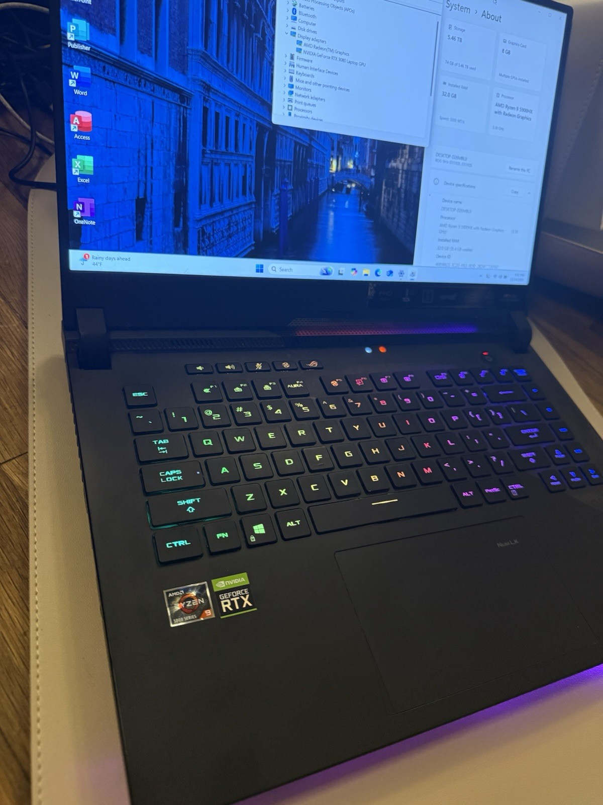ASUS ROG STRIX SCAR G533QS 15.6” 300hz, 6TB SSD, RTX 3080, Ryzen 9, 32gb Ram,